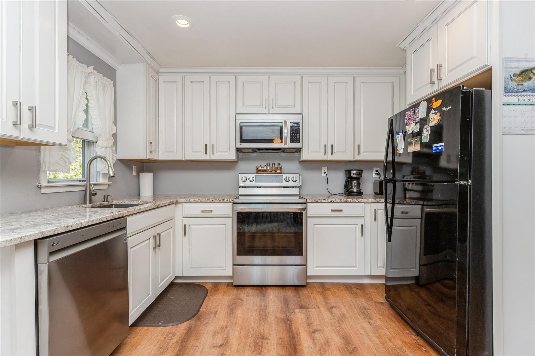 Single Family Old Mill  Westchester County, NY 10598, MLS-874966-10