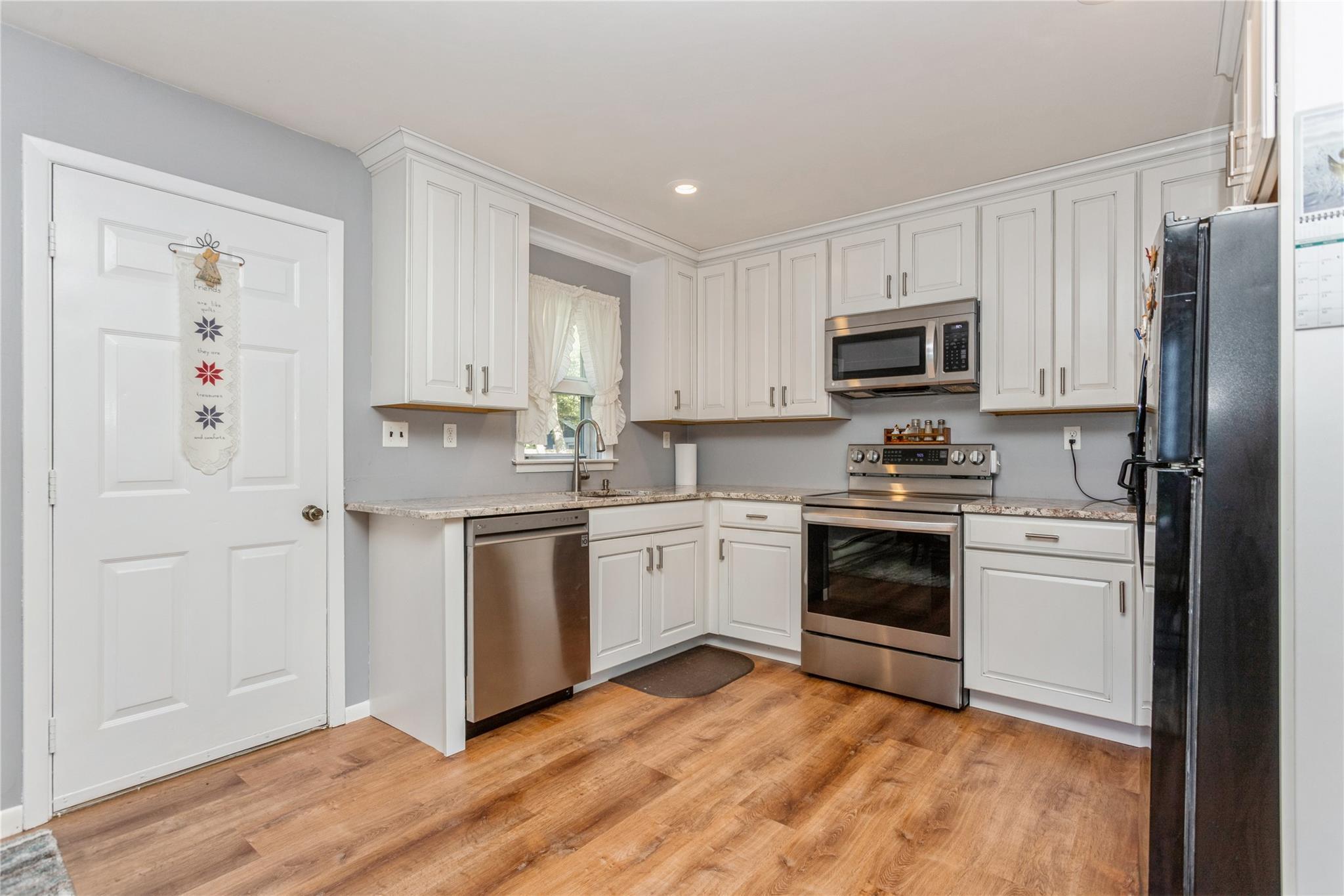 Single Family Old Mill  Westchester County, NY 10598, MLS-874966-11