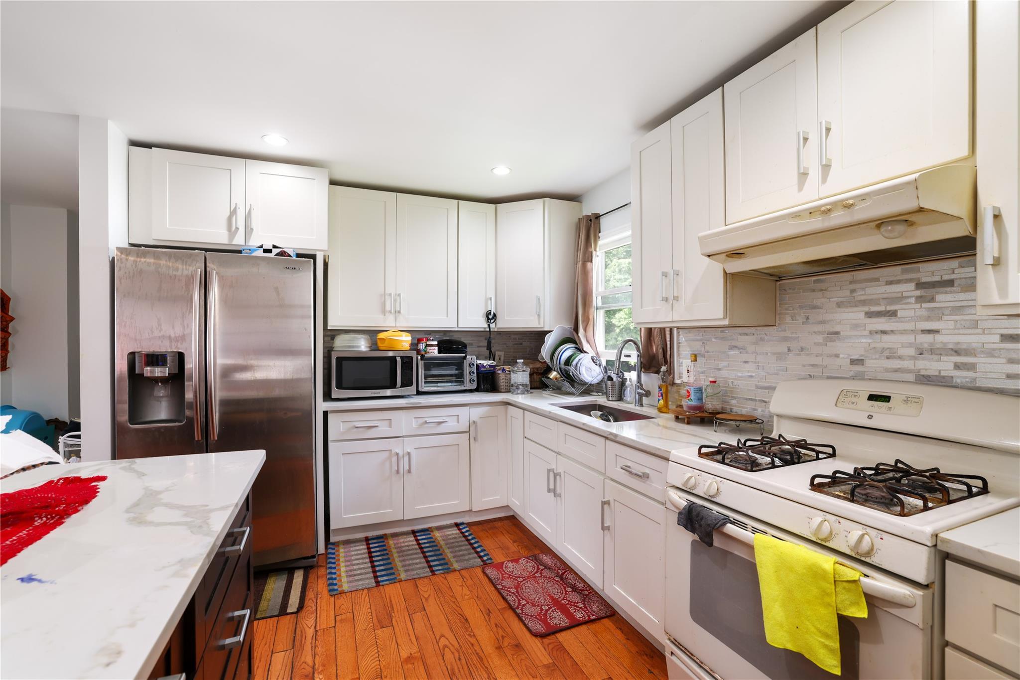 Single Family Oak  Nassau County, NY 11710, MLS-874982-13
