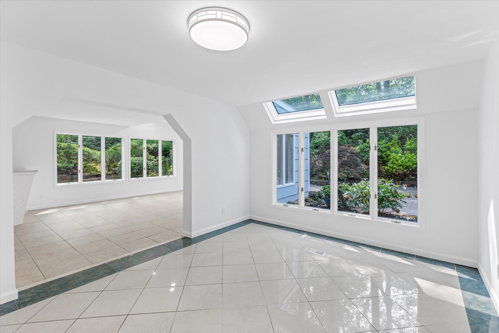 Single Family Westbourne  Suffolk County, NY 11747, MLS-875004-12