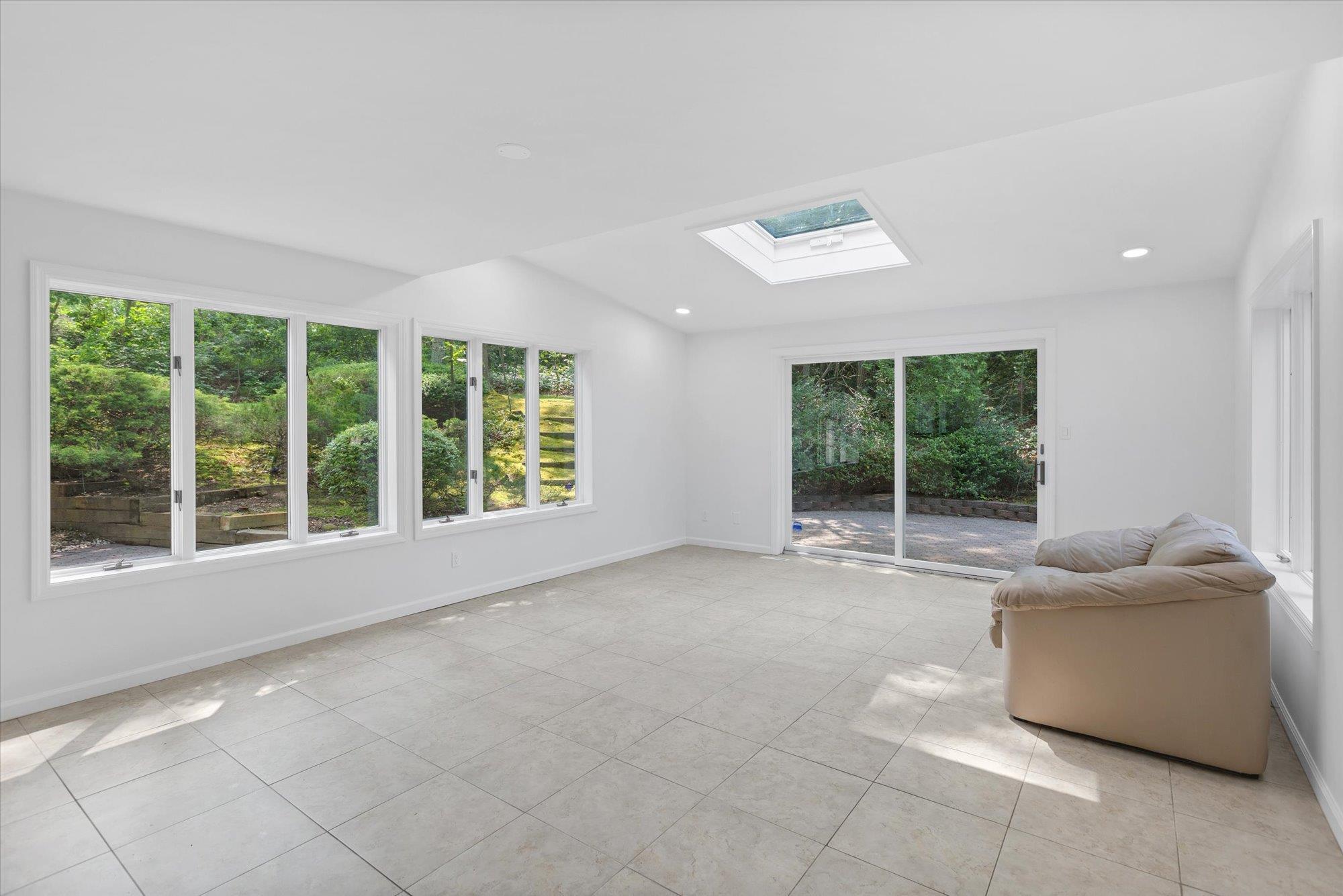 Single Family Westbourne  Suffolk County, NY 11747, MLS-875004-13