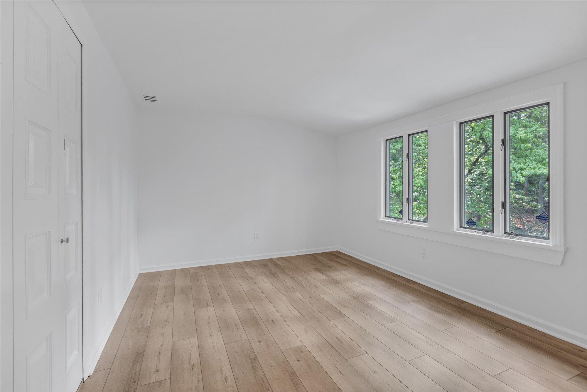 Single Family Westbourne  Suffolk County, NY 11747, MLS-875004-25