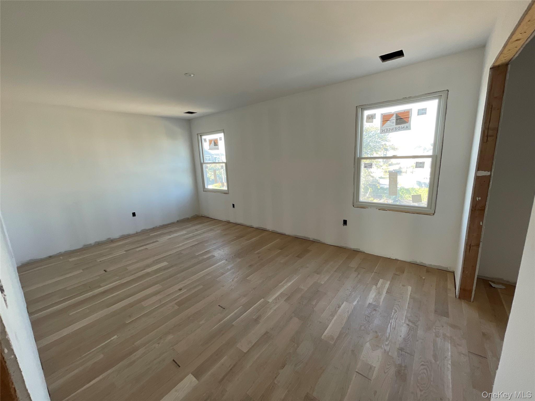 Single Family Clocks  Nassau County, NY 11758, MLS-875005-25