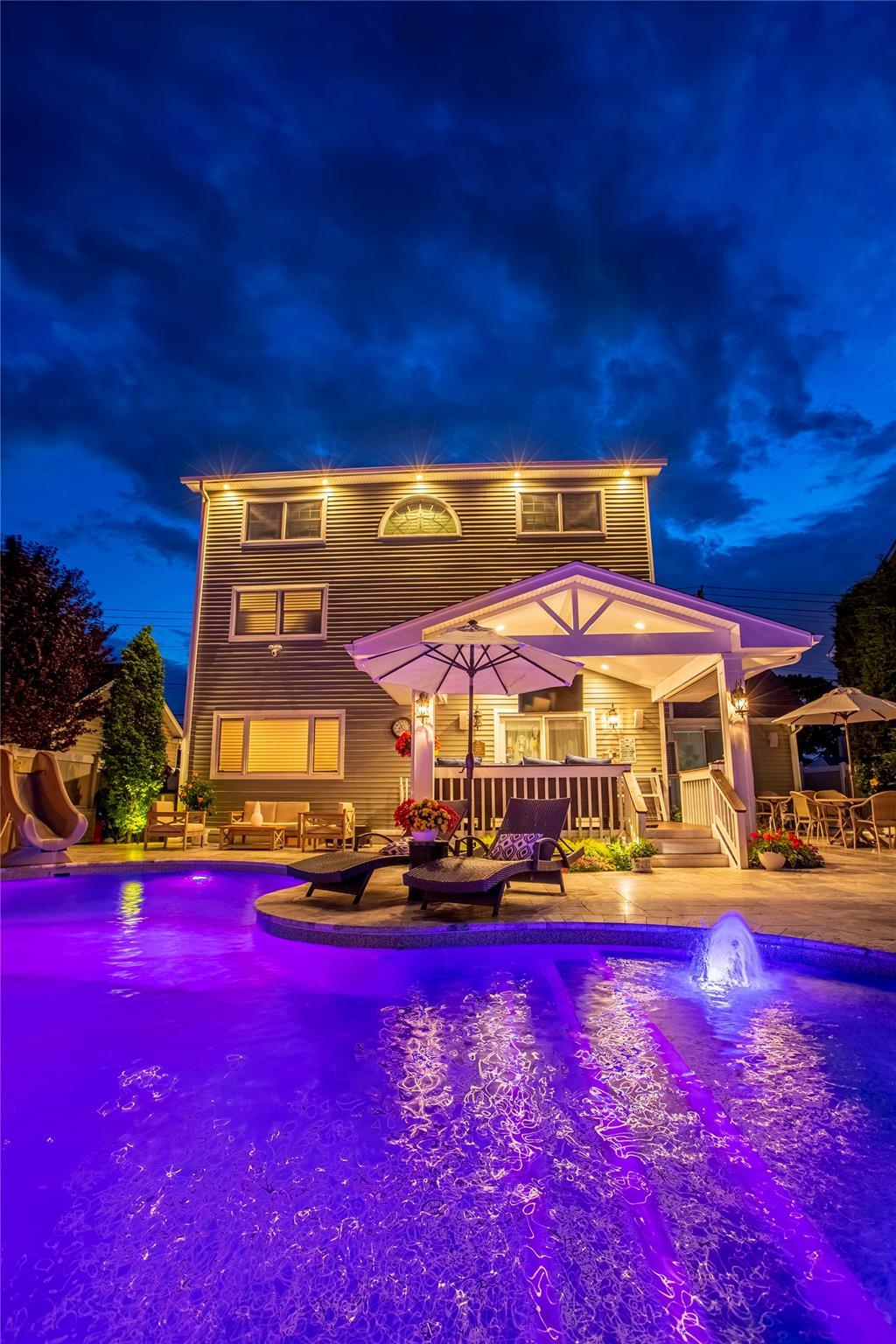 Single Family Philadelphia  Nassau County, NY 11762, MLS-875020-20