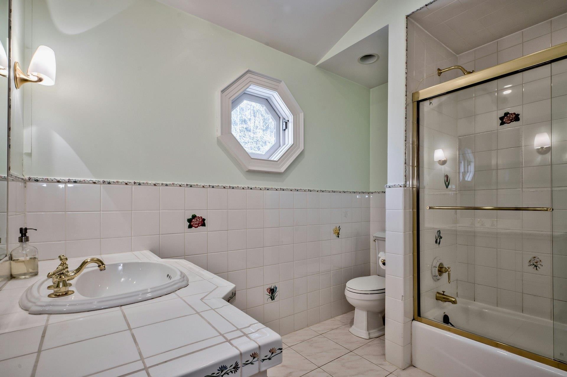 Single Family Harriman  Nassau County, NY 11050, MLS-875021-22