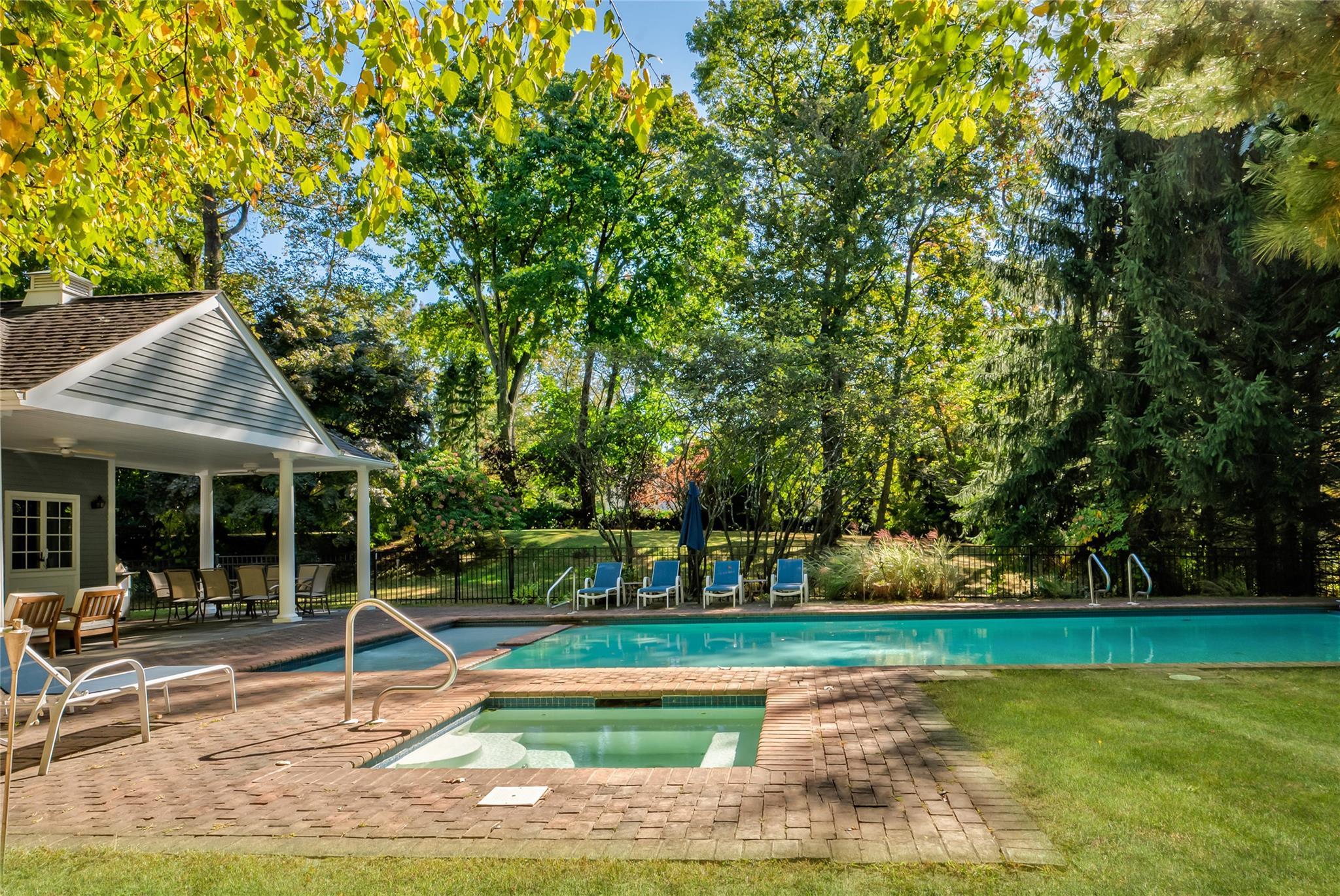 Single Family Harriman  Nassau County, NY 11050, MLS-875021-29