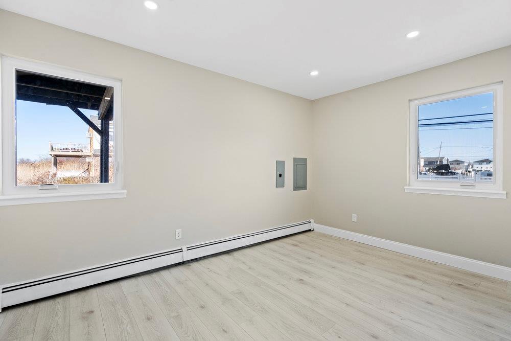 Single Family Shore  Nassau County, NY 11783, MLS-875031-6