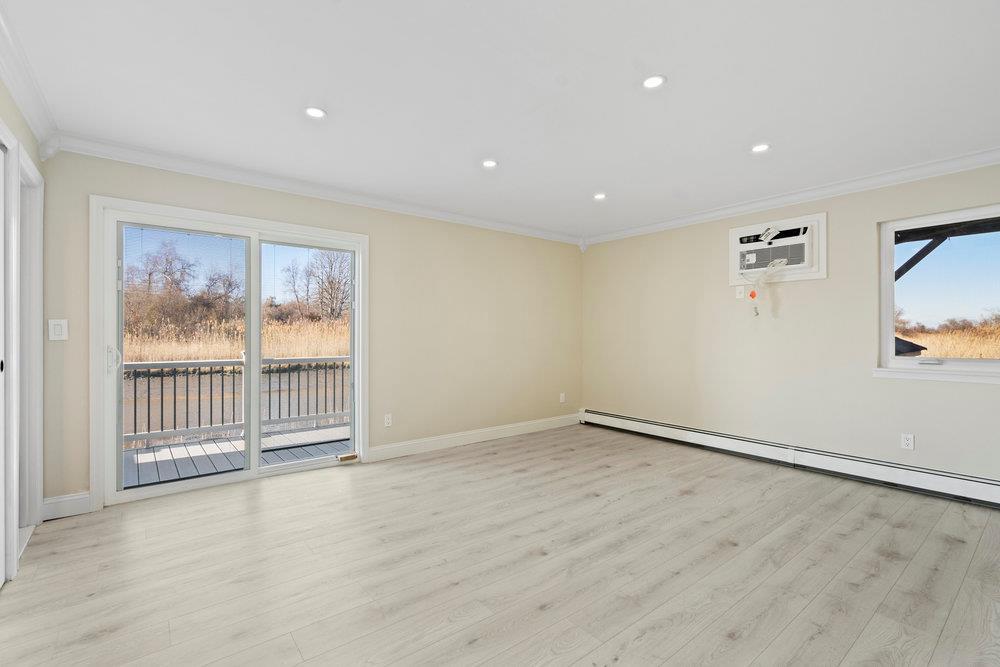 Single Family Shore  Nassau County, NY 11783, MLS-875031-7