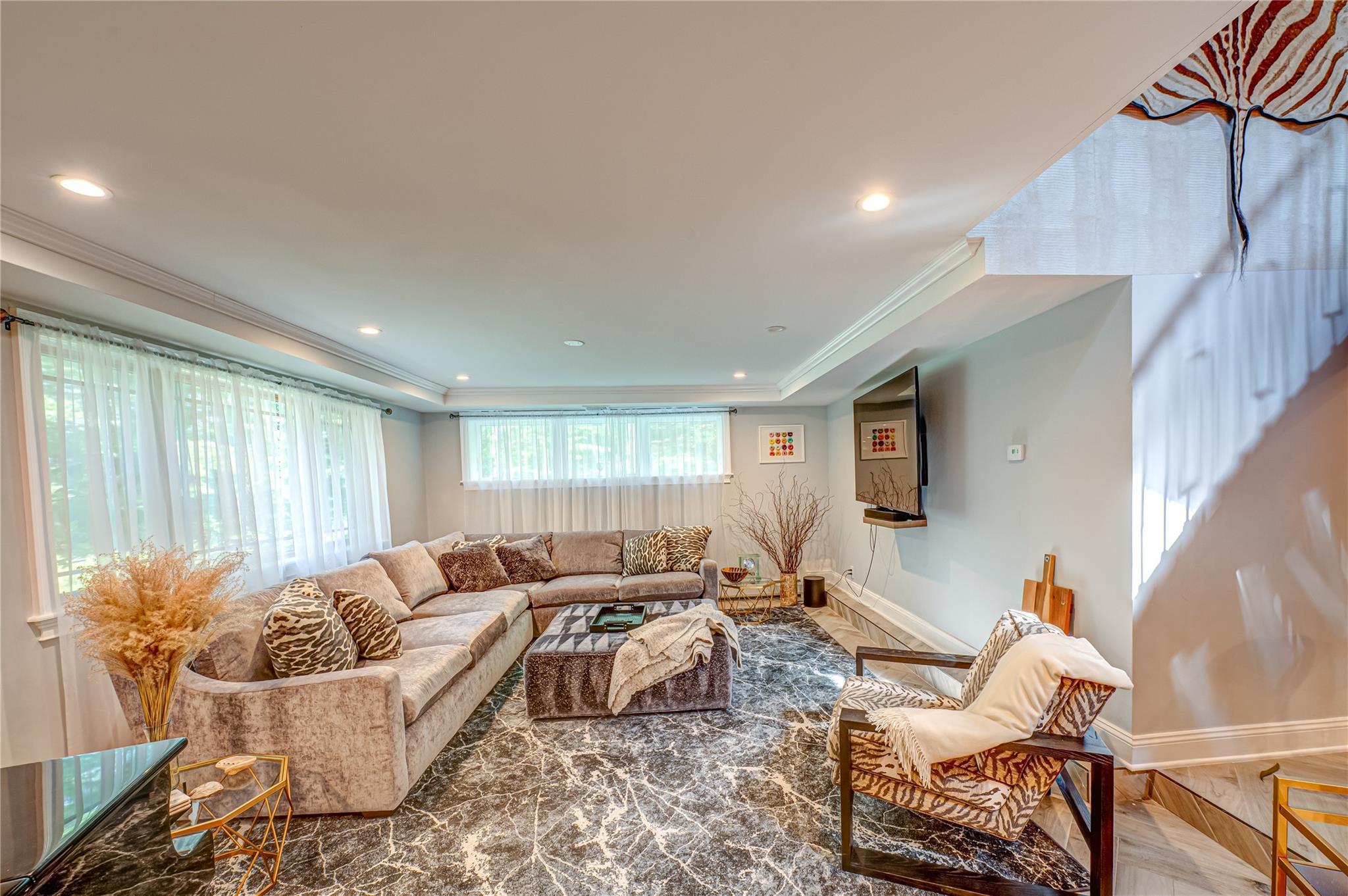 Single Family Tanyard  Suffolk County, NY 11743, MLS-875034-22