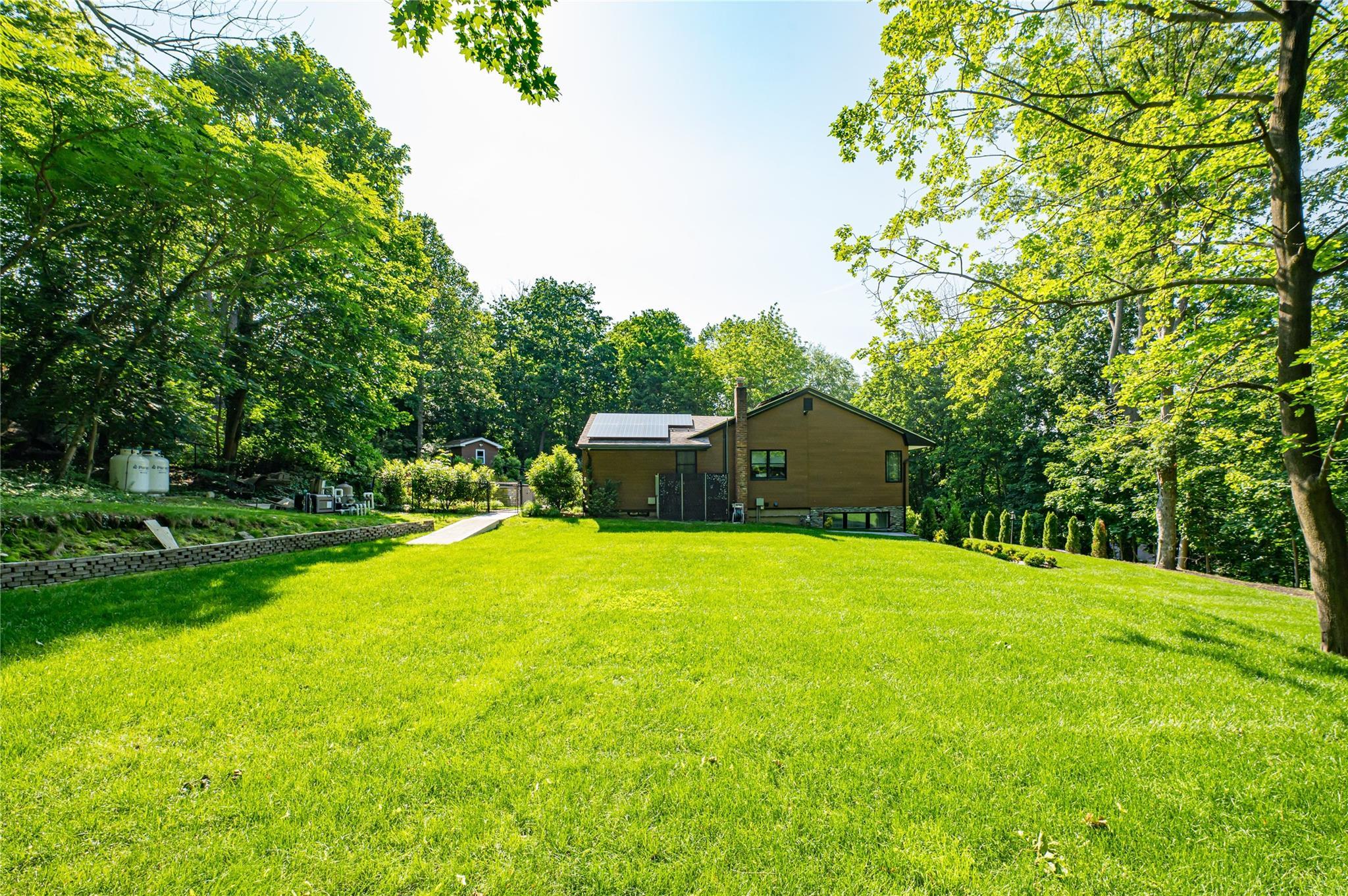 Single Family Tanyard  Suffolk County, NY 11743, MLS-875034-29