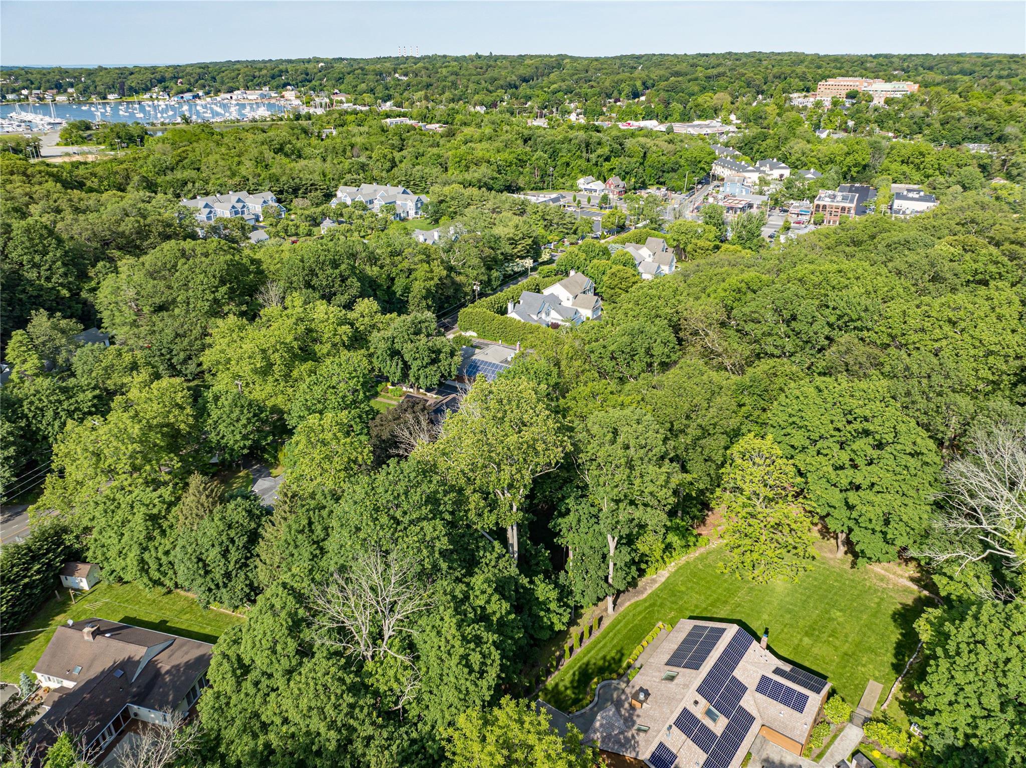 Single Family Tanyard  Suffolk County, NY 11743, MLS-875034-33