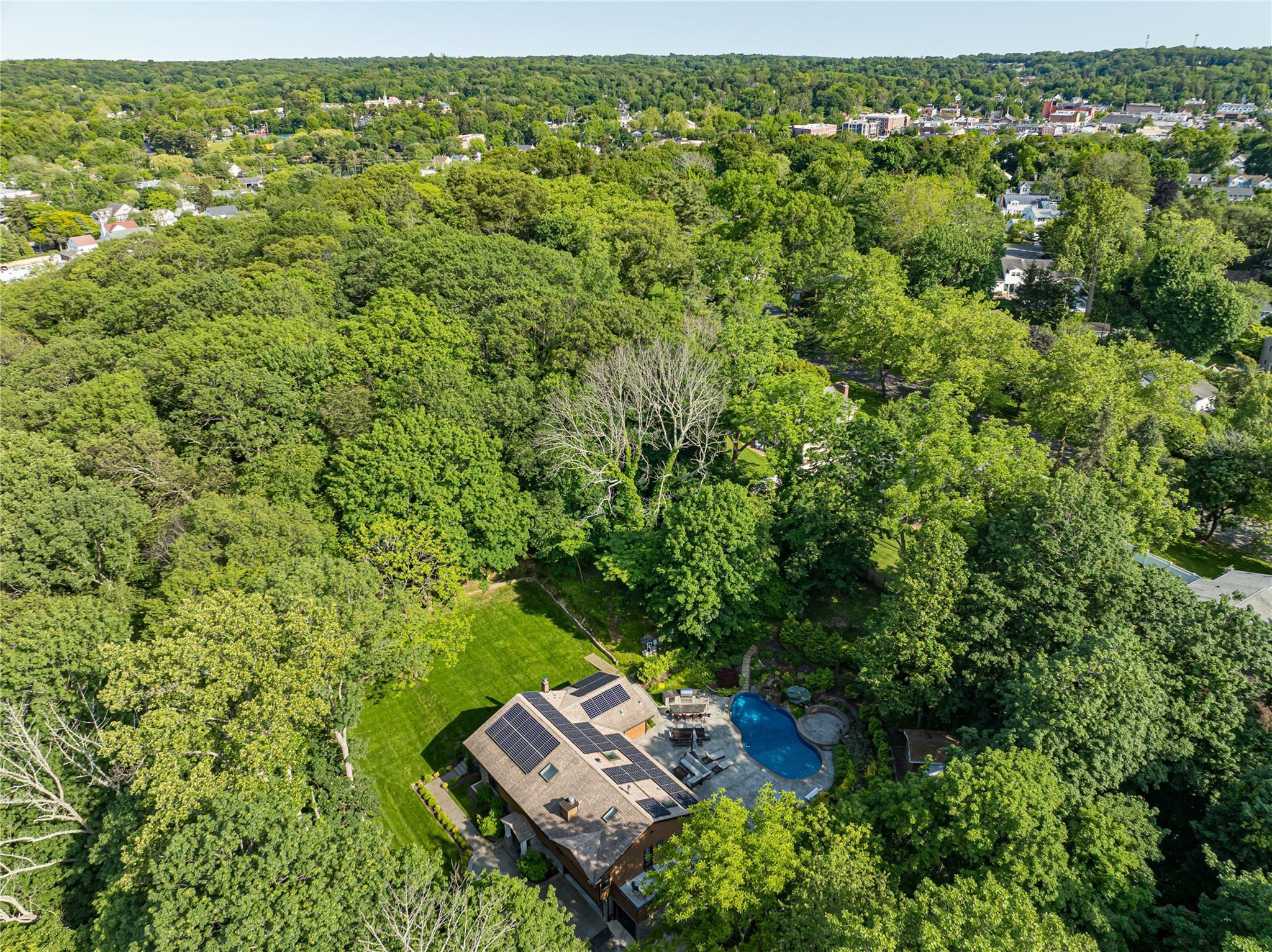 Single Family Tanyard  Suffolk County, NY 11743, MLS-875034-34