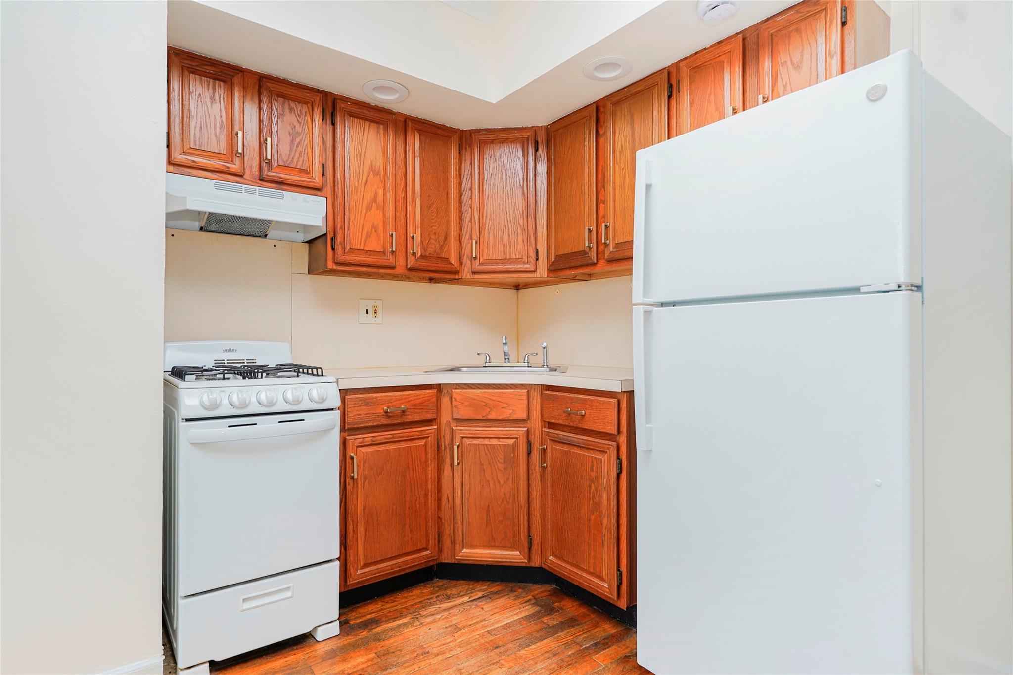 Coop Ridge  Brooklyn, NY 11209, MLS-875040-8