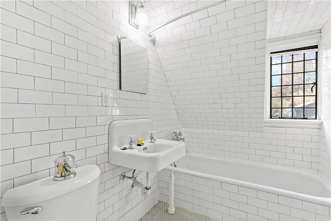 Single Family Old Army  Westchester County, NY 10583, MLS-875041-23