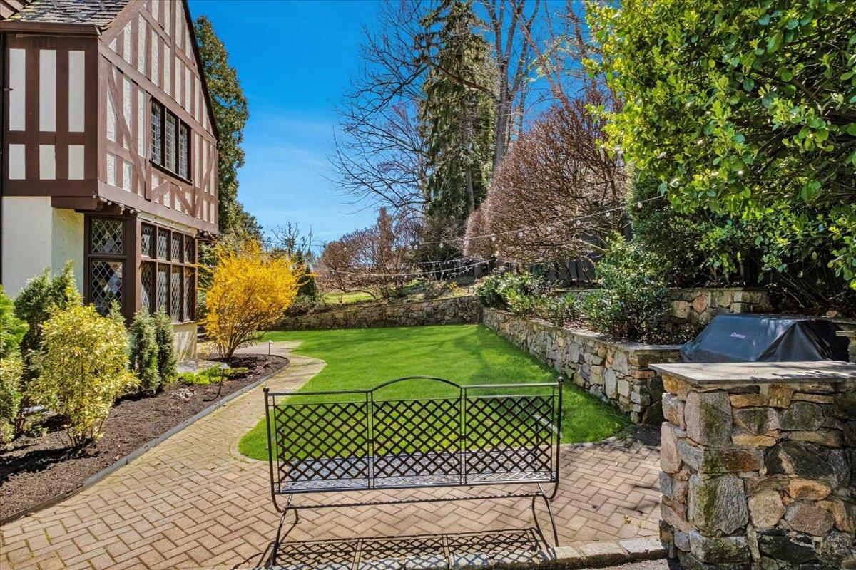 Single Family Old Army  Westchester County, NY 10583, MLS-875041-27