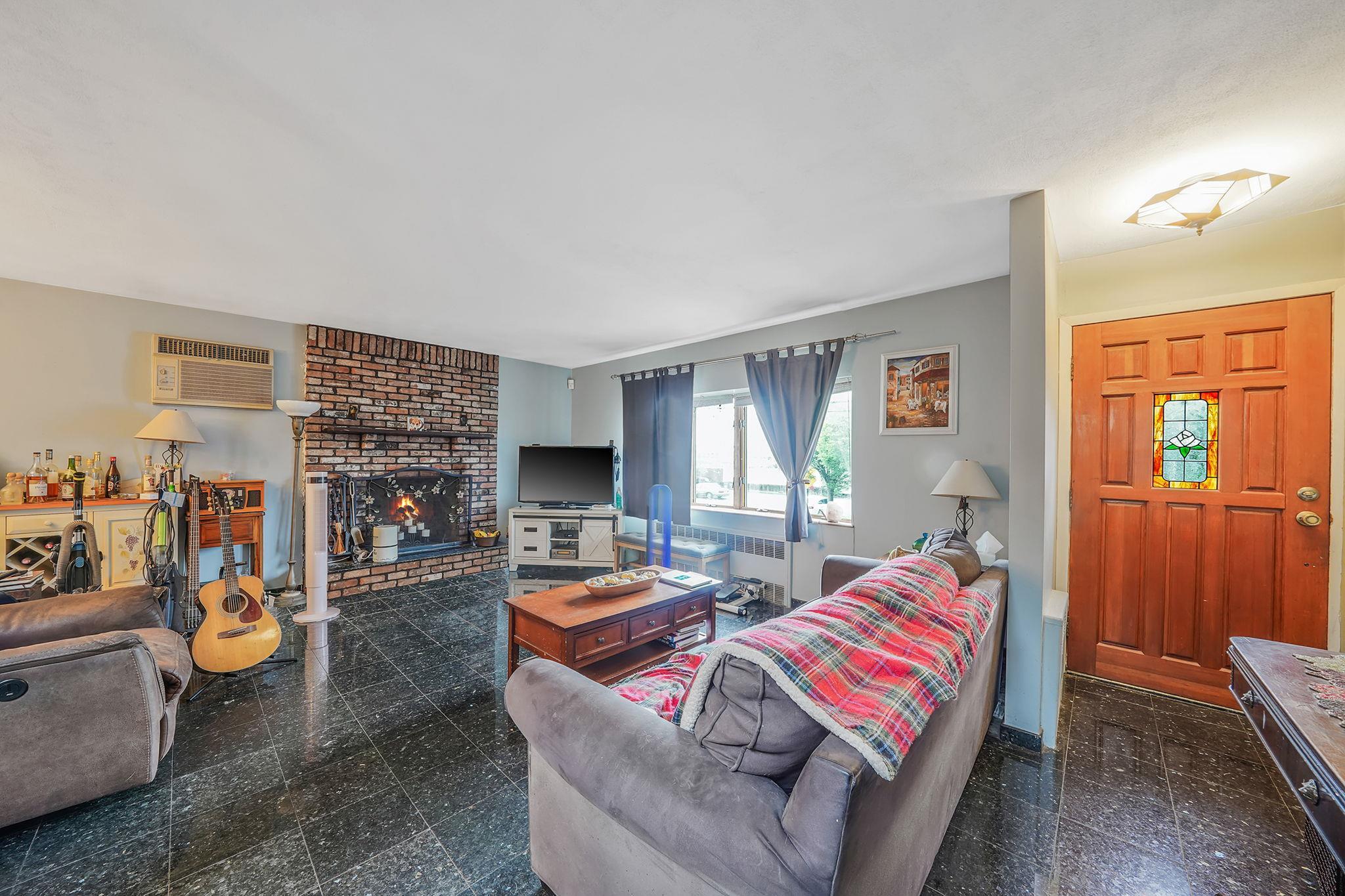 Single Family 160th  Queens, NY 11414, MLS-875077-7
