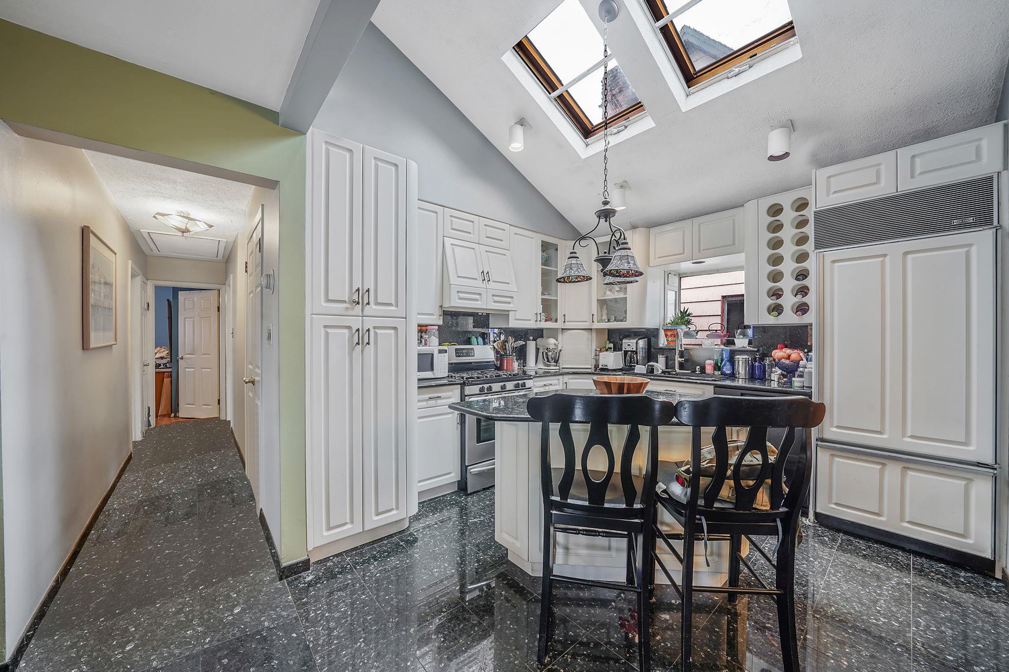 Single Family 160th  Queens, NY 11414, MLS-875077-9