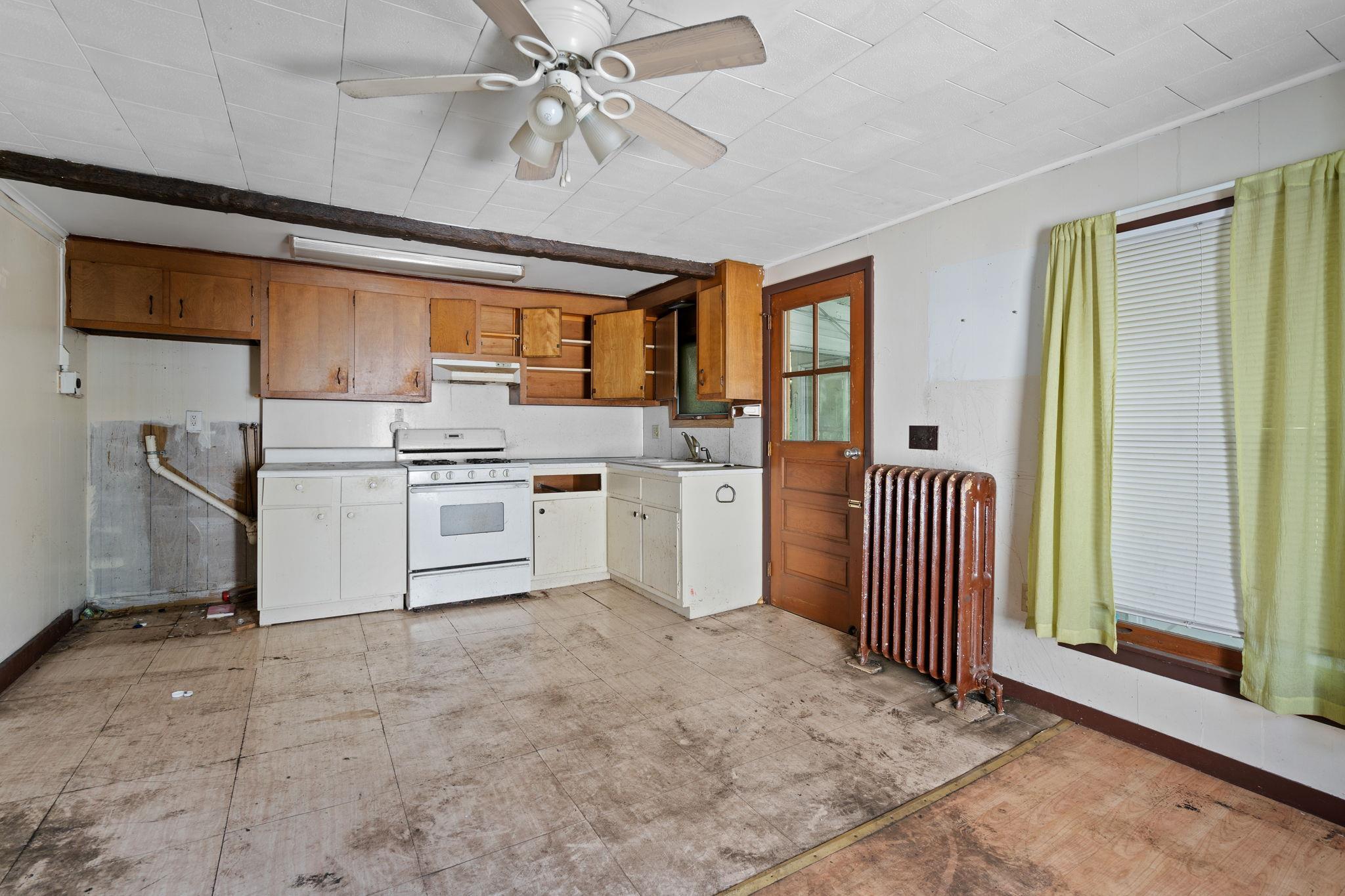 Single Family Fair  Ulster County, NY 12401, MLS-875112-21