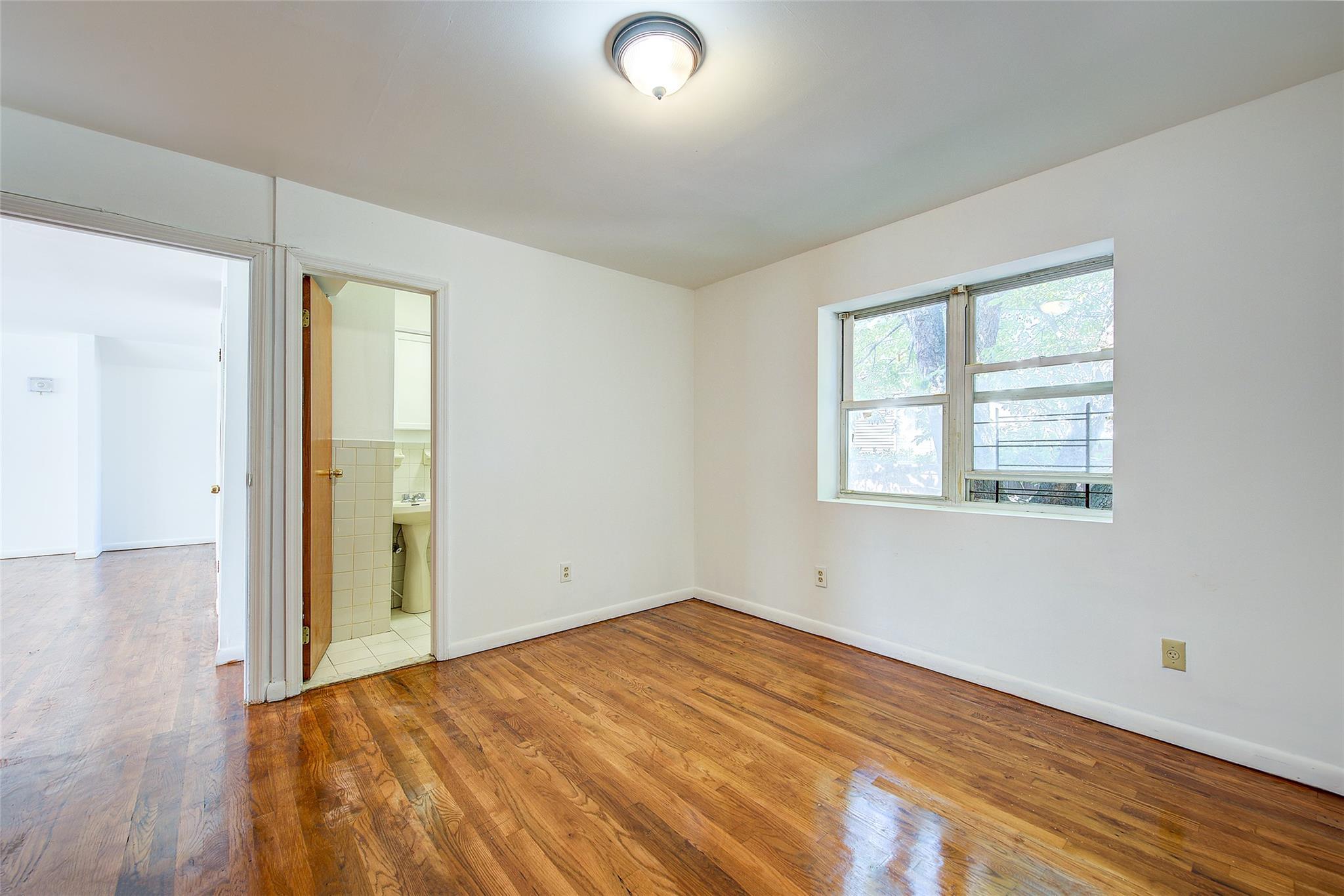 Single Family 54th  Queens, NY 11377, MLS-875128-11