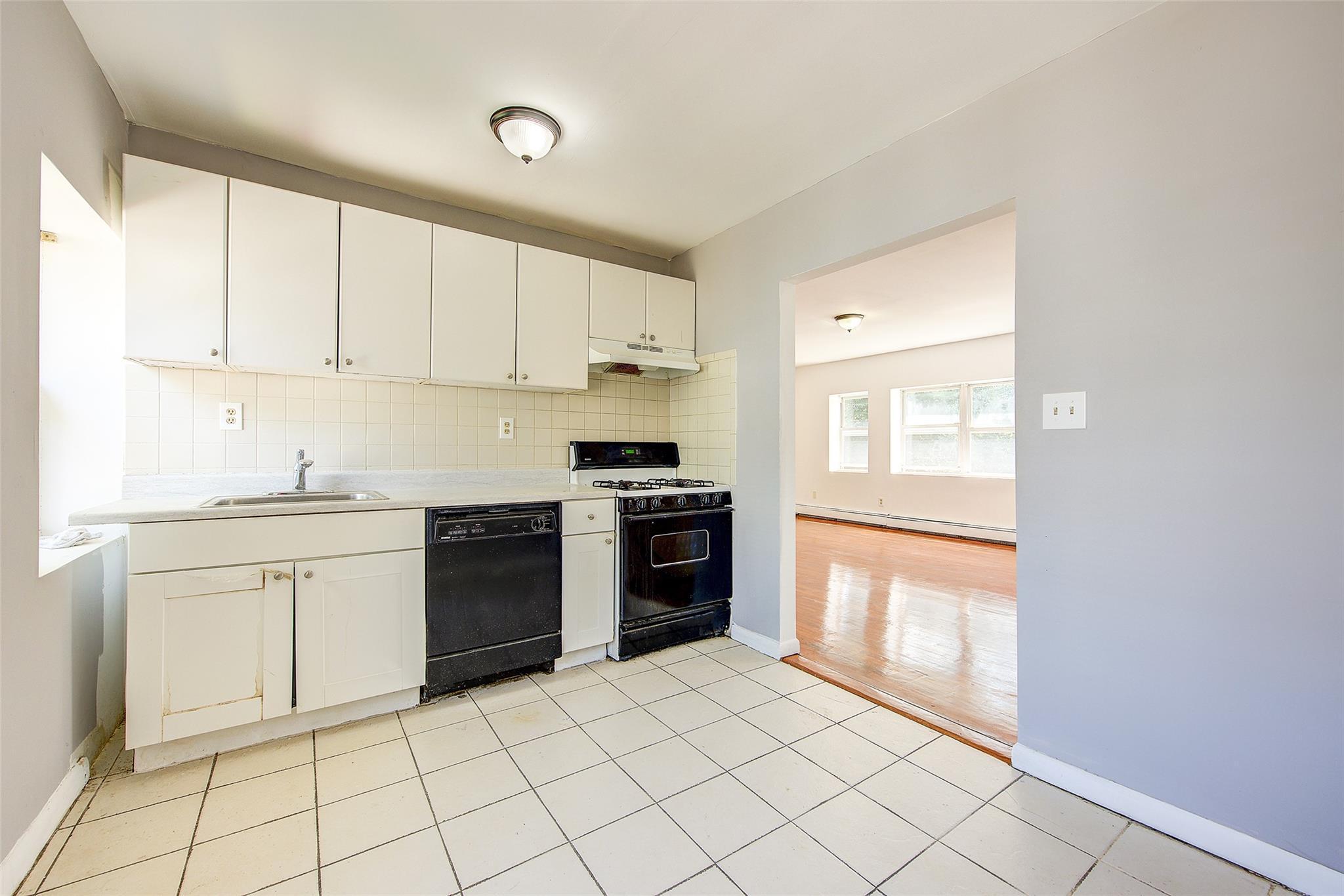 Single Family 54th  Queens, NY 11377, MLS-875128-19