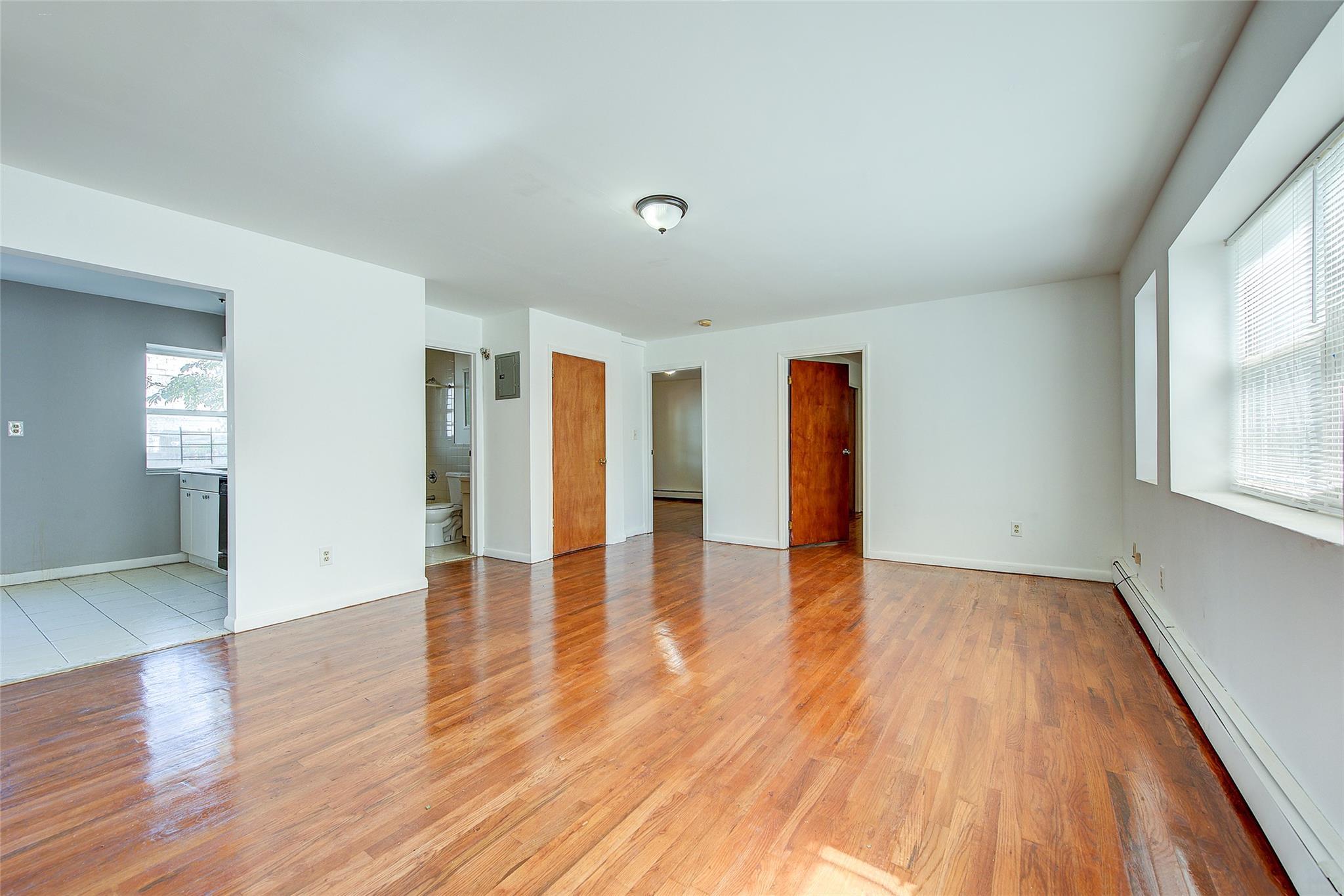 Single Family 54th  Queens, NY 11377, MLS-875128-3