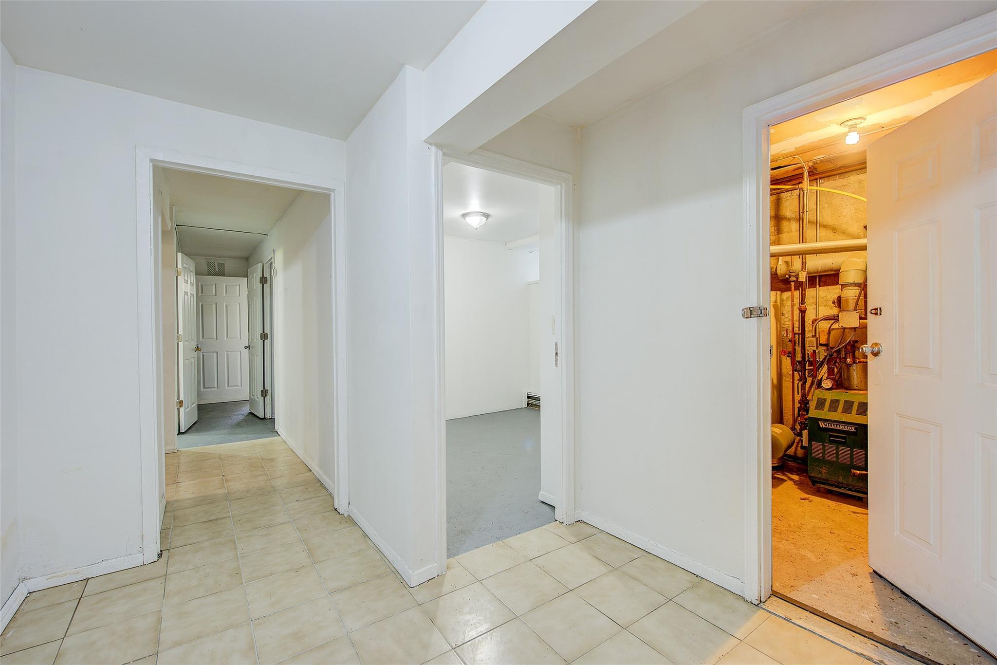 Single Family 54th  Queens, NY 11377, MLS-875128-34