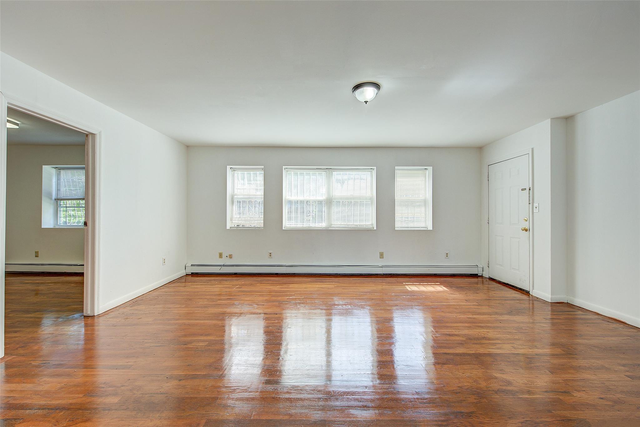 Single Family 54th  Queens, NY 11377, MLS-875128-4