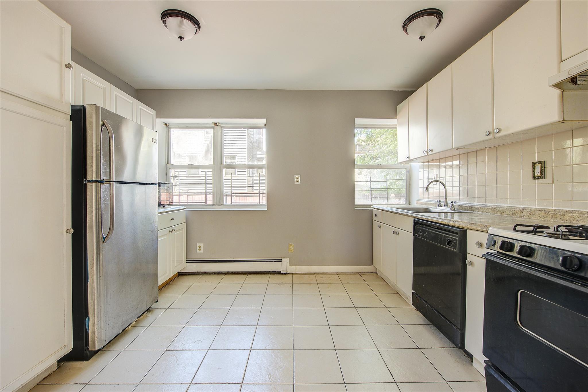 Single Family 54th  Queens, NY 11377, MLS-875128-6