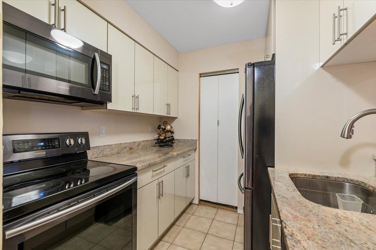 Single Family Broadway  Suffolk County, NY 11701, MLS-875135-9