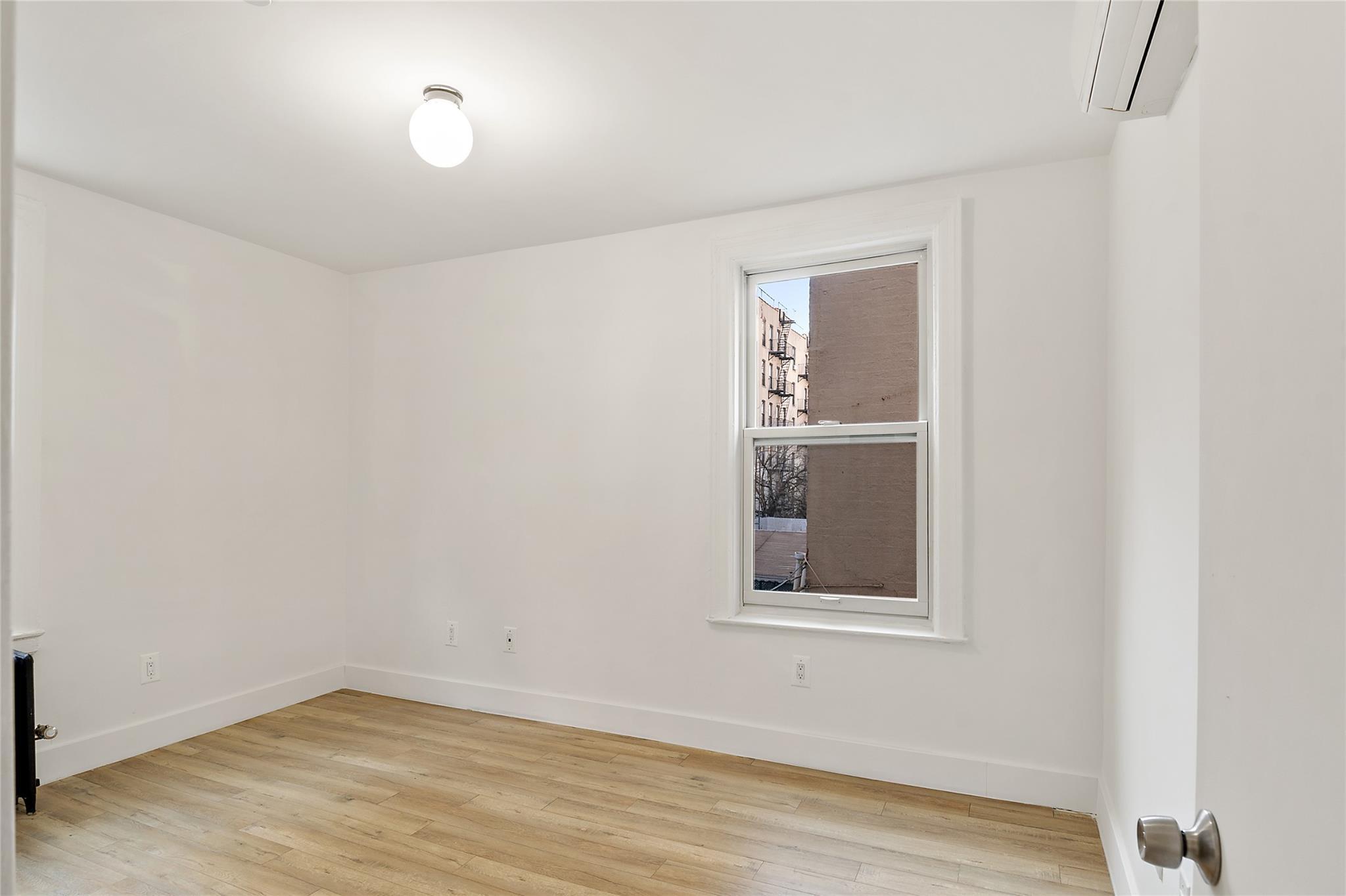 Single Family Grant  Bronx, NY 10456, MLS-875154-15