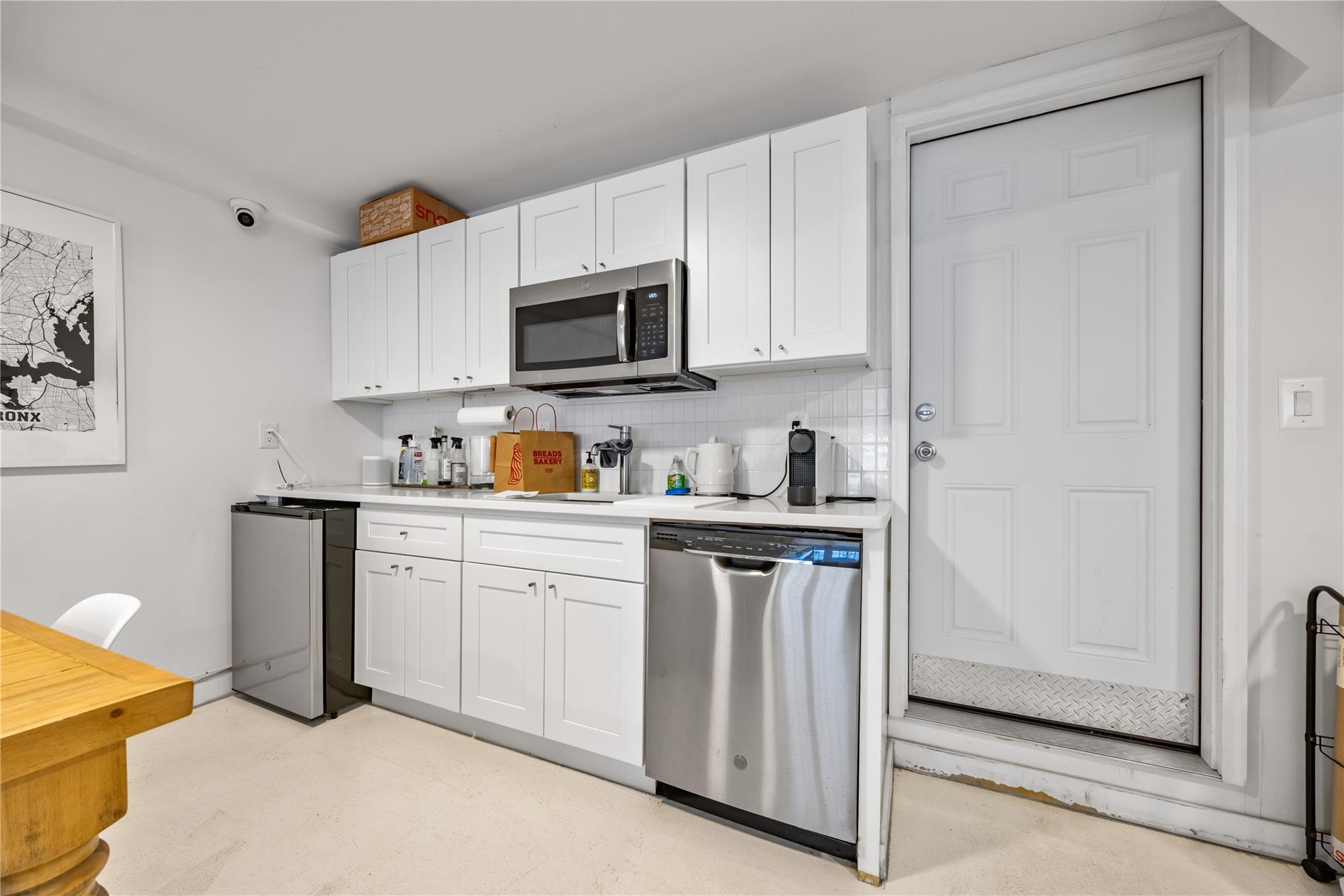 Single Family Grant  Bronx, NY 10456, MLS-875154-25