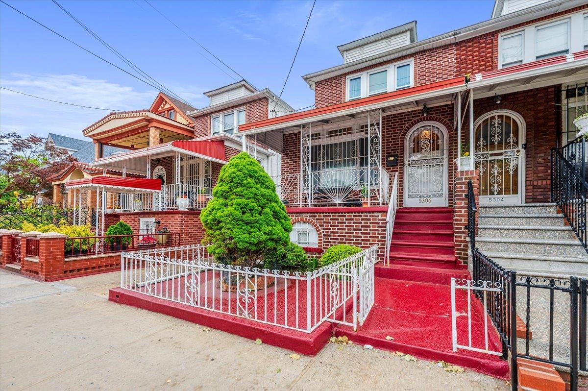 Single Family Beverley  Brooklyn, NY 11203, MLS-875169-22