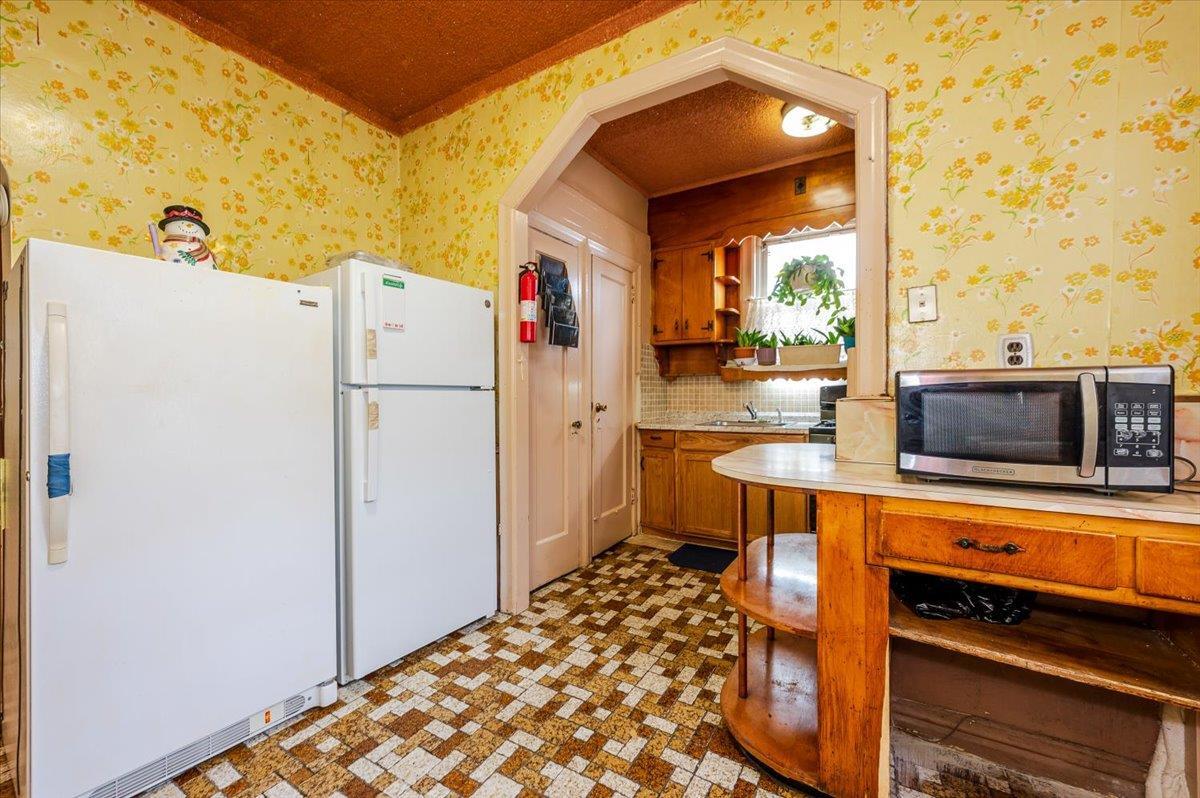 Single Family Beverley  Brooklyn, NY 11203, MLS-875169-9