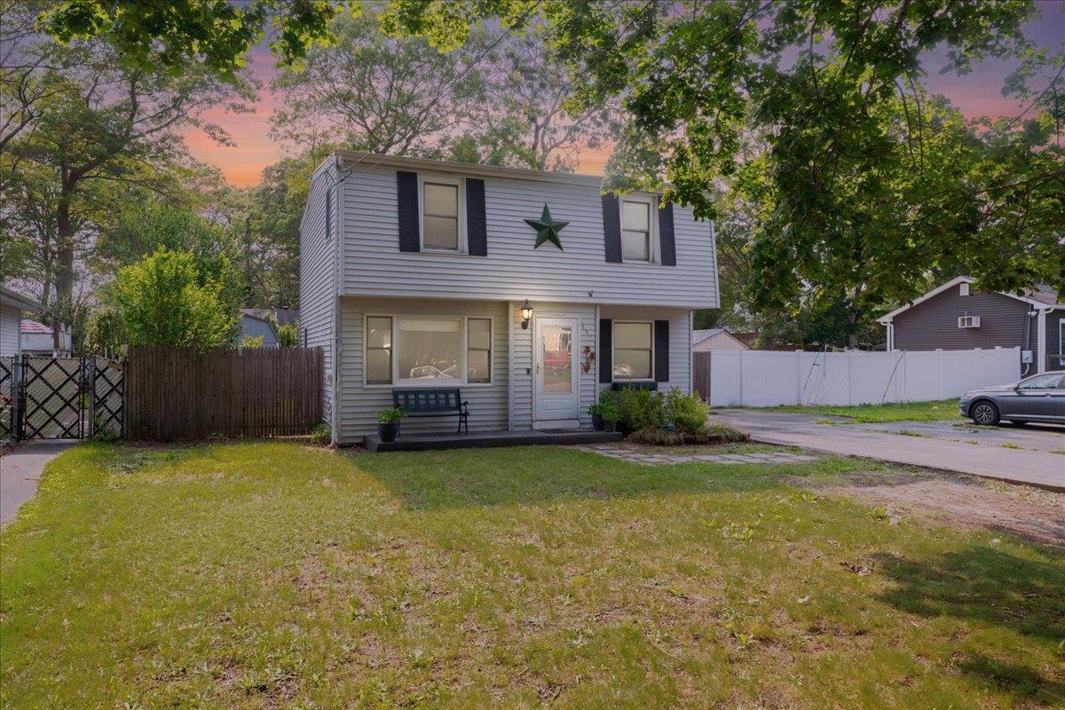 Single Family Floyd  Suffolk County, NY 11967, MLS-875179-2