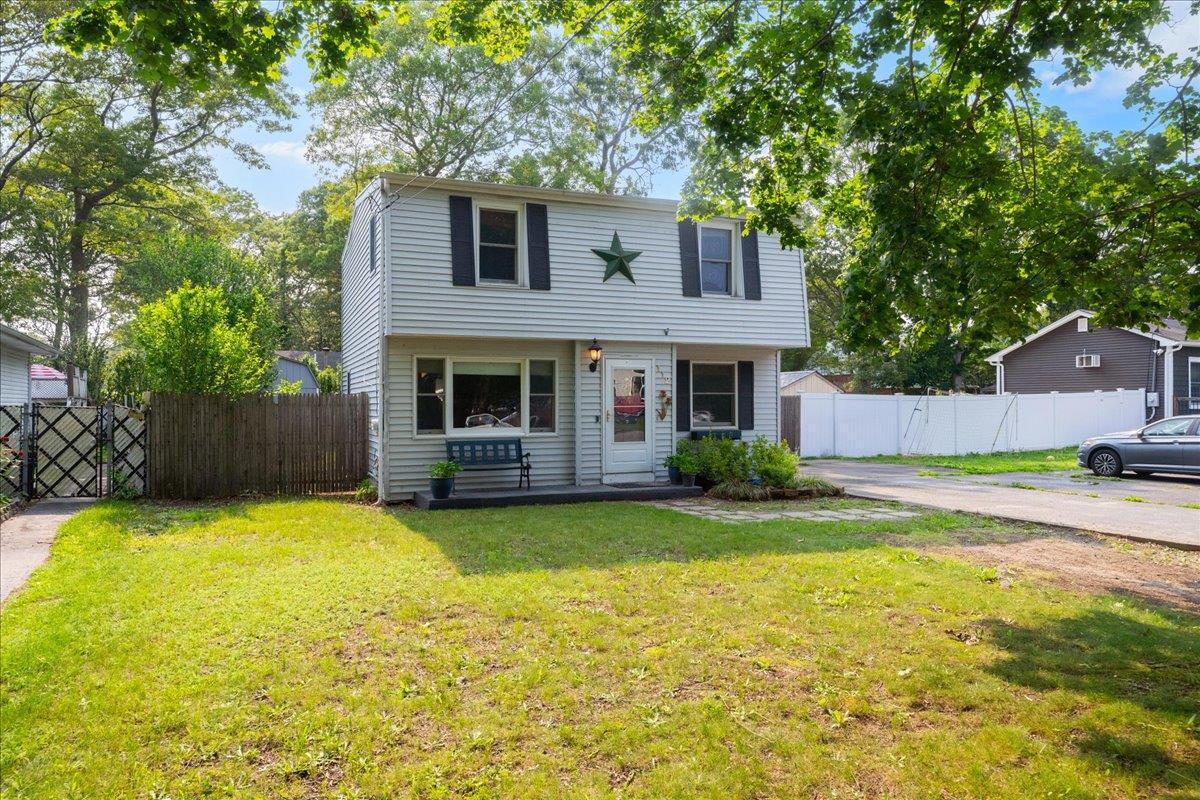 Single Family Floyd  Suffolk County, NY 11967, MLS-875179-3