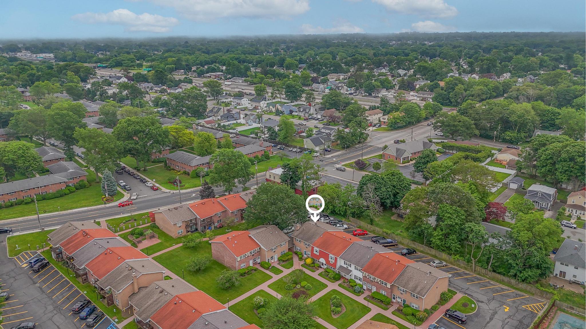 Condo Springwood  Suffolk County, NY 11703, MLS-875199-14
