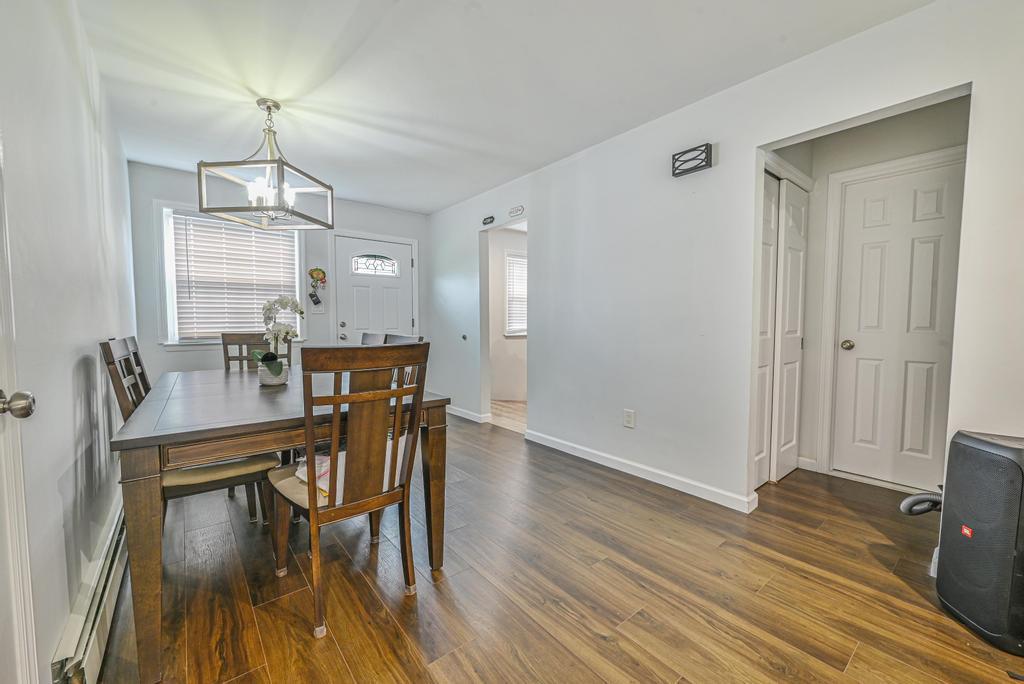 Condo Springwood  Suffolk County, NY 11703, MLS-875199-22