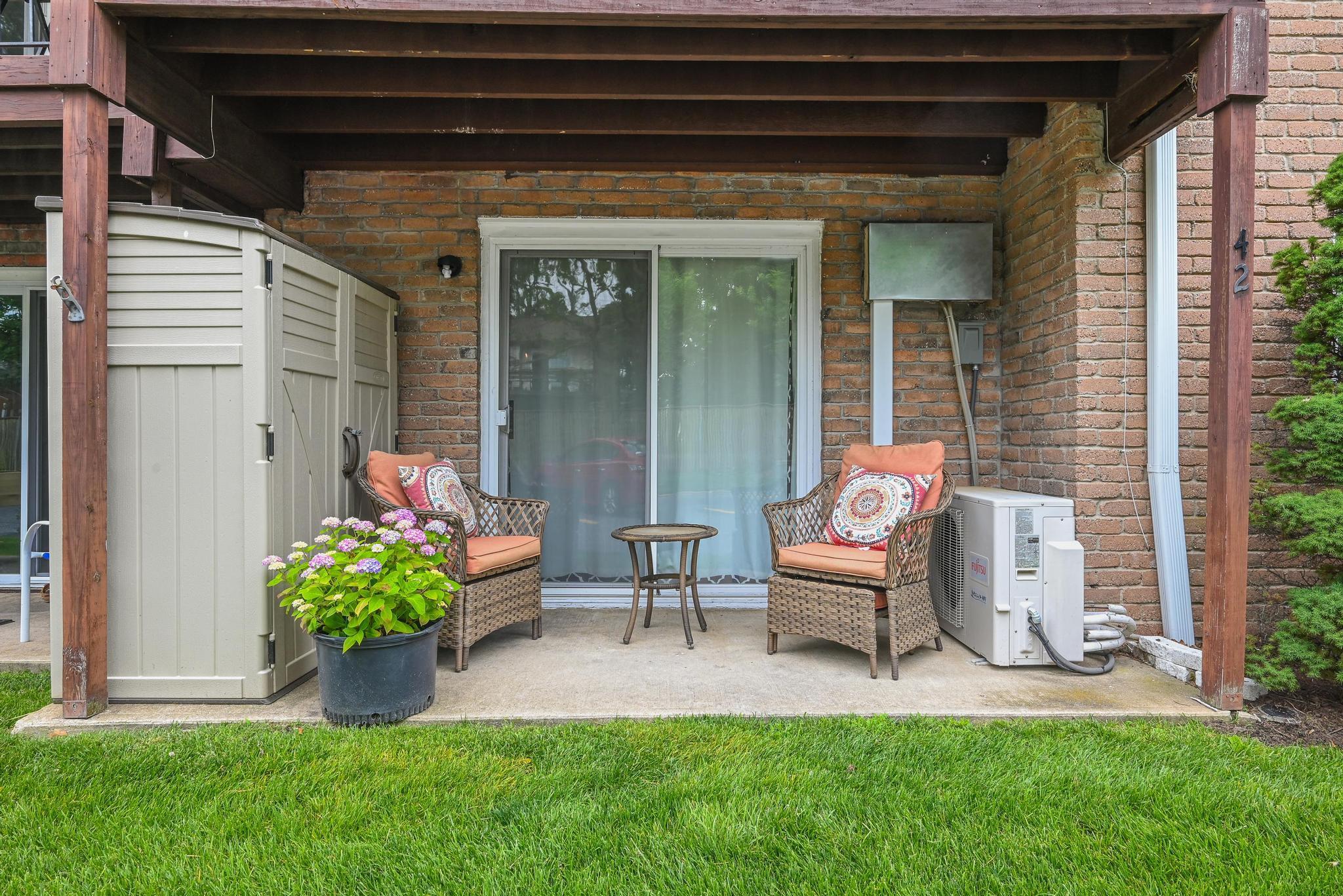 Condo Springwood  Suffolk County, NY 11703, MLS-875199-6