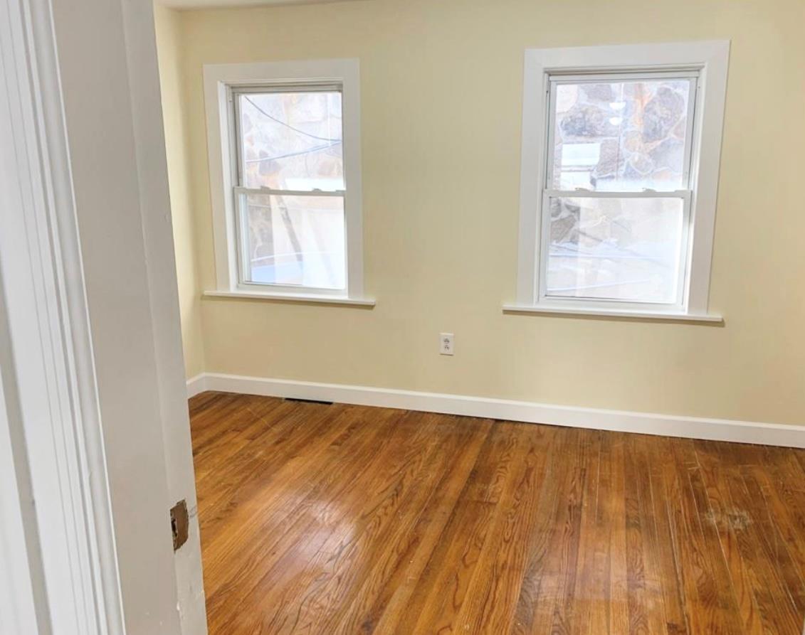 Single Family Grand  Westchester County, NY 10520, MLS-875207-16