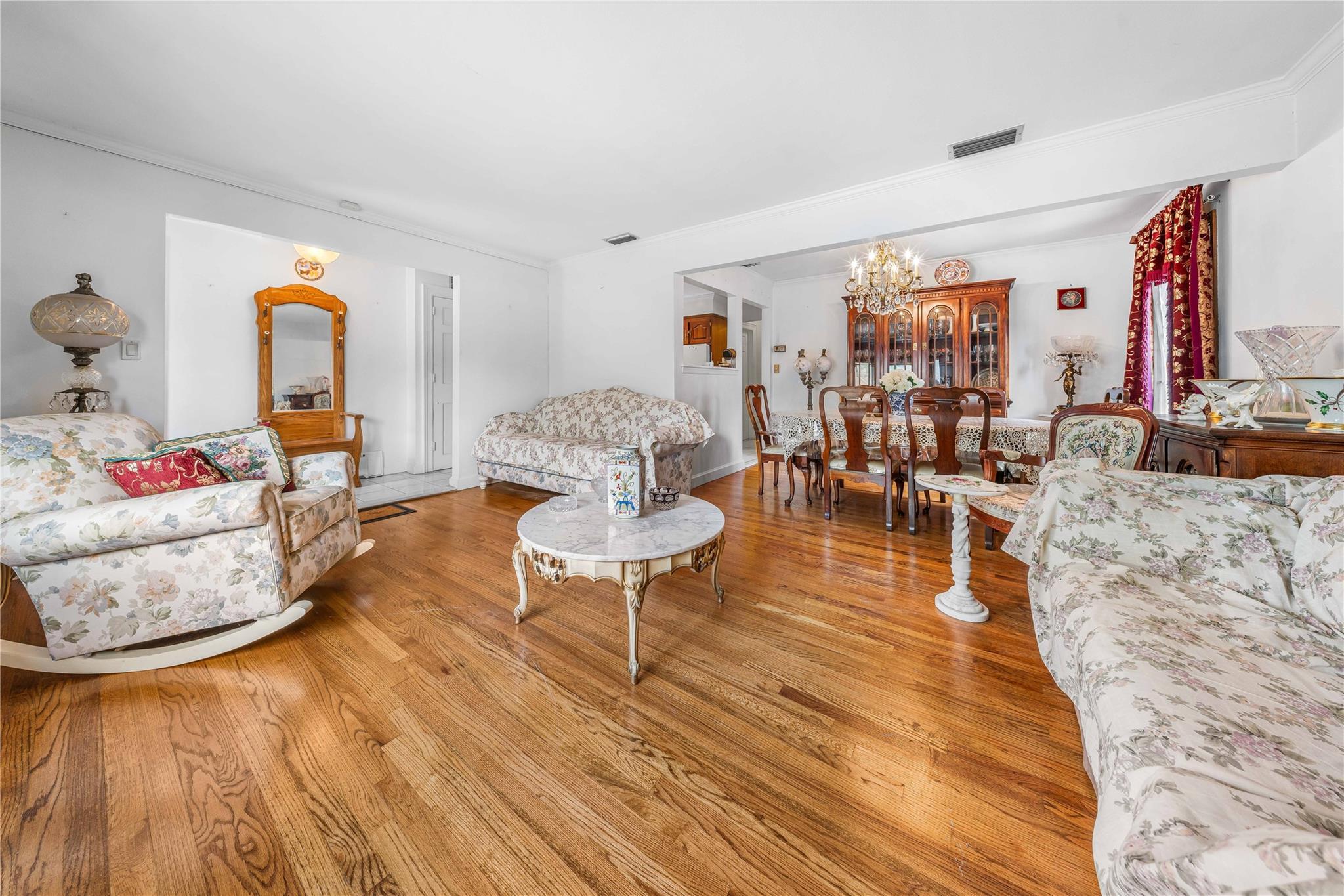Single Family 11 Avenue  Queens, NY 11357, MLS-875211-4
