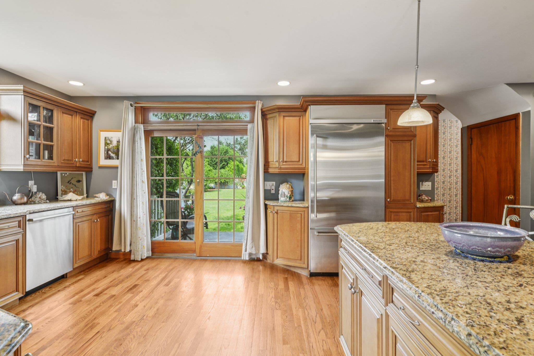 Single Family Ogden  Nassau County, NY 11596, MLS-875219-10