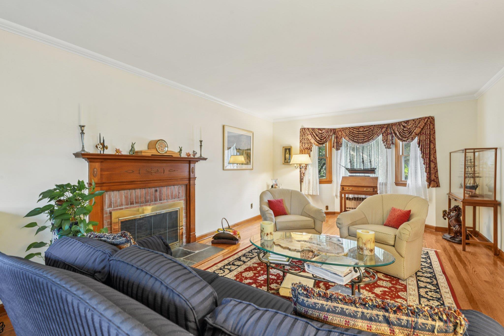Single Family Ogden  Nassau County, NY 11596, MLS-875219-13