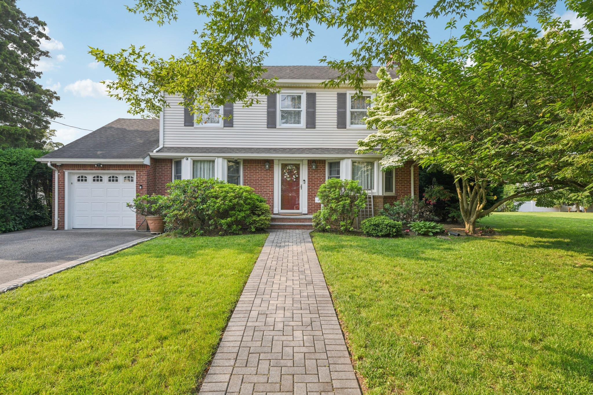 Single Family Ogden  Nassau County, NY 11596, MLS-875219-2