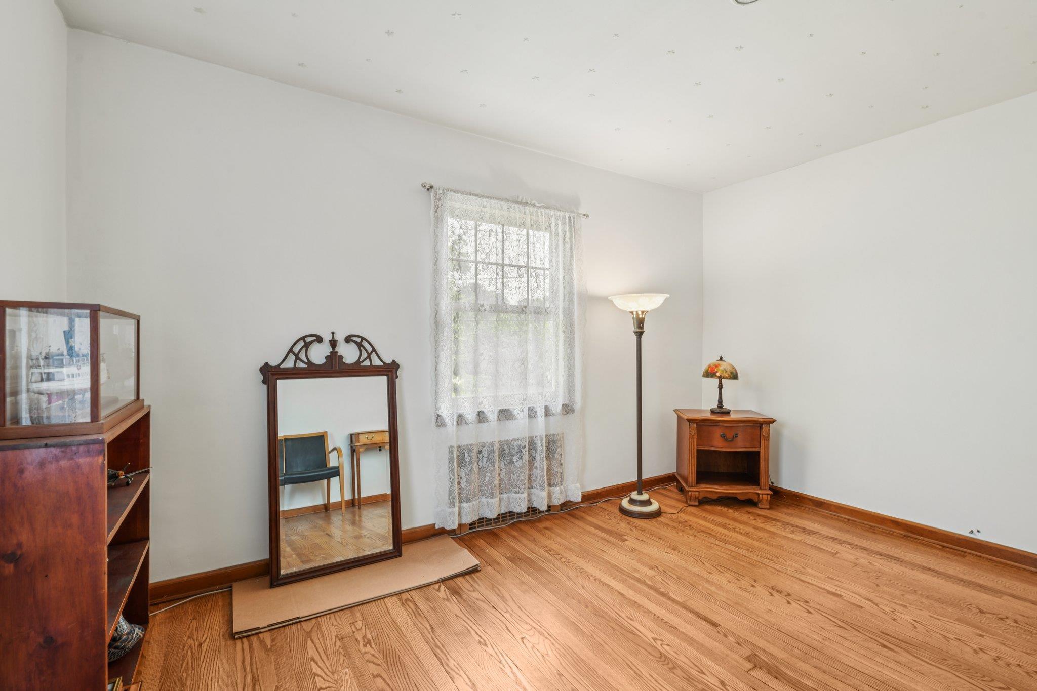 Single Family Ogden  Nassau County, NY 11596, MLS-875219-20