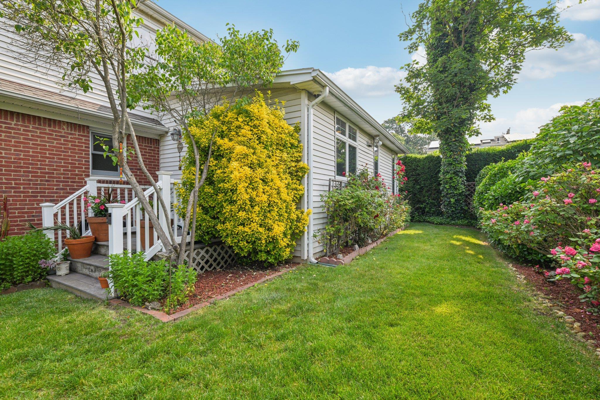 Single Family Ogden  Nassau County, NY 11596, MLS-875219-27