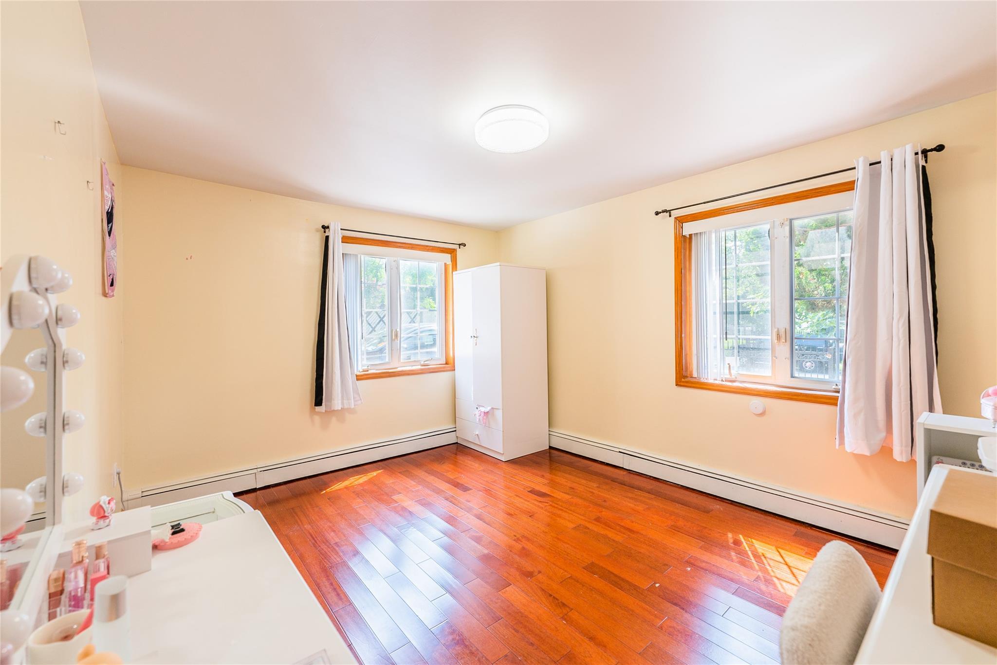 Single Family 21  Queens, NY 11357, MLS-875220-13