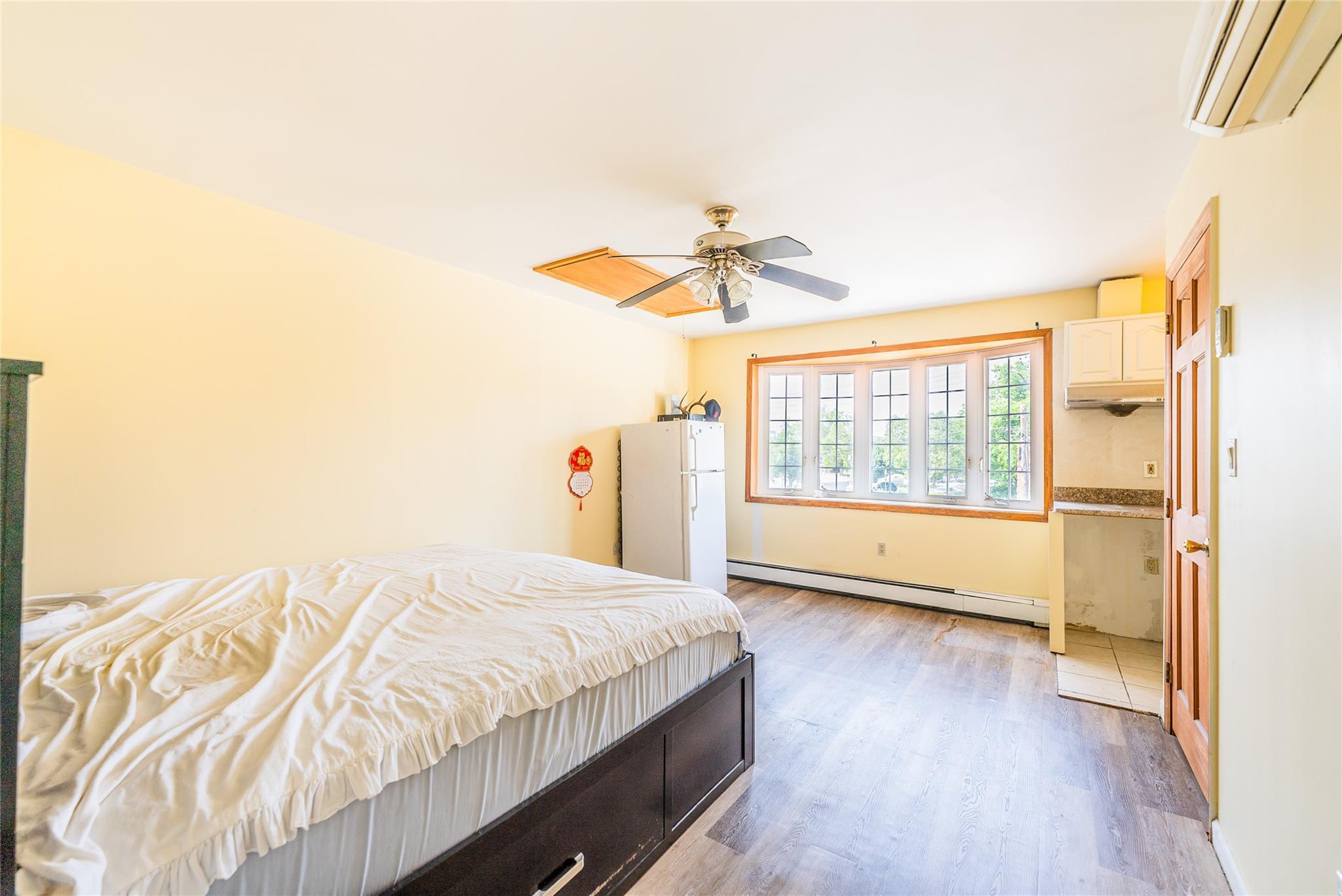 Single Family 21  Queens, NY 11357, MLS-875220-29