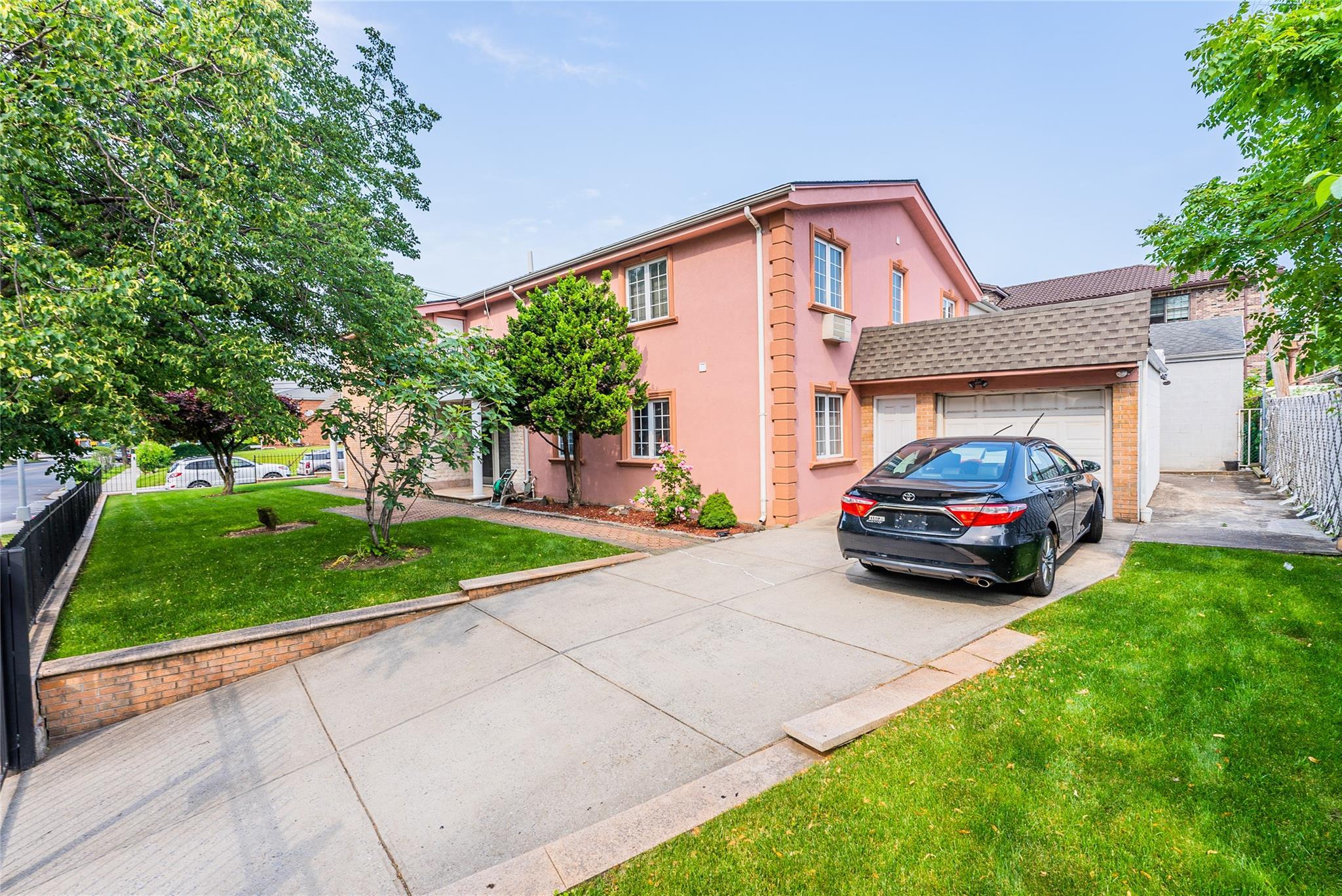 Single Family 21  Queens, NY 11357, MLS-875220-32