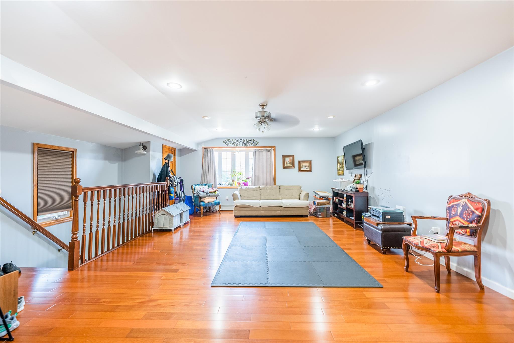 Single Family 21  Queens, NY 11357, MLS-875220-36