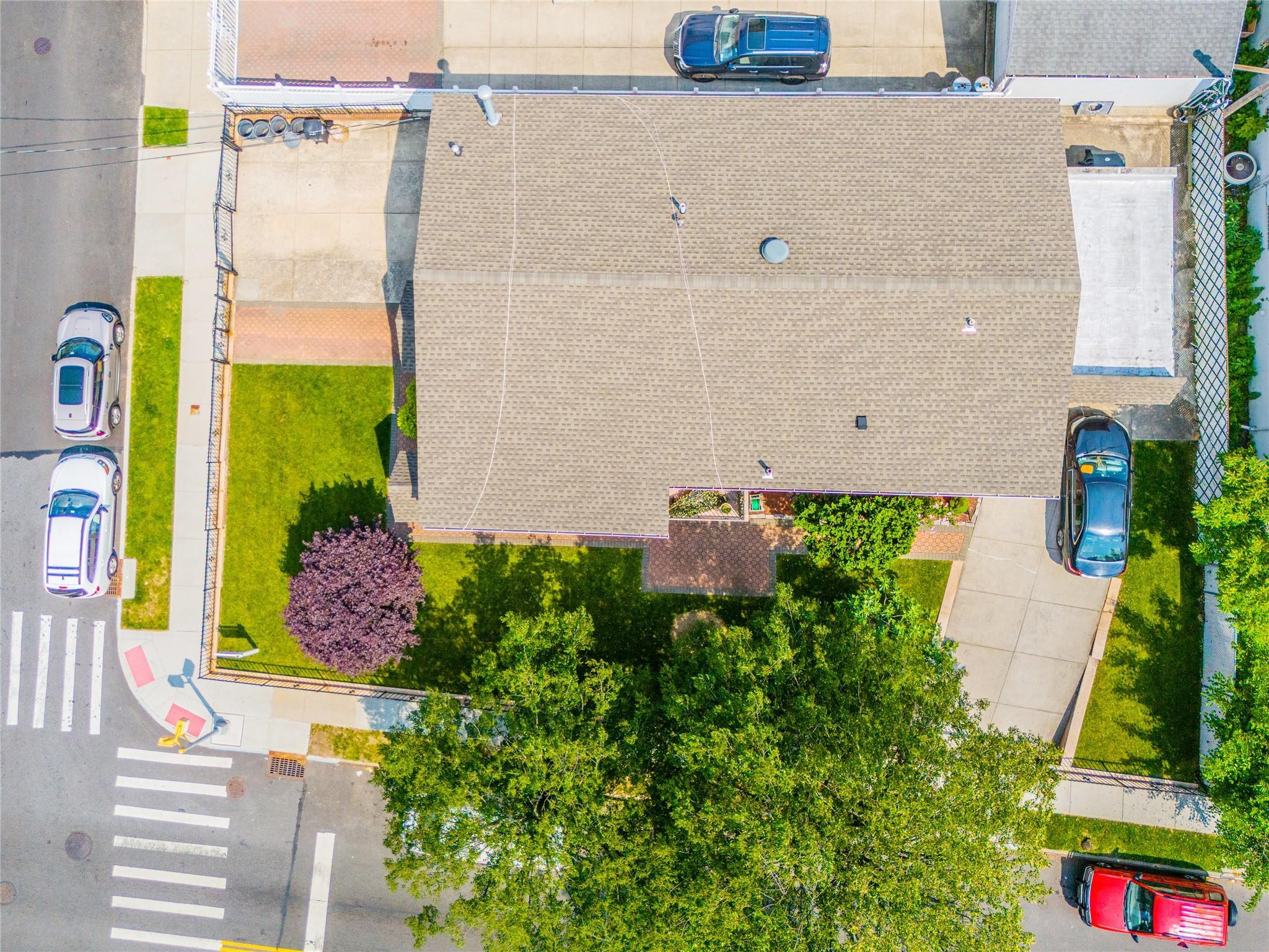 Single Family 21  Queens, NY 11357, MLS-875220-6